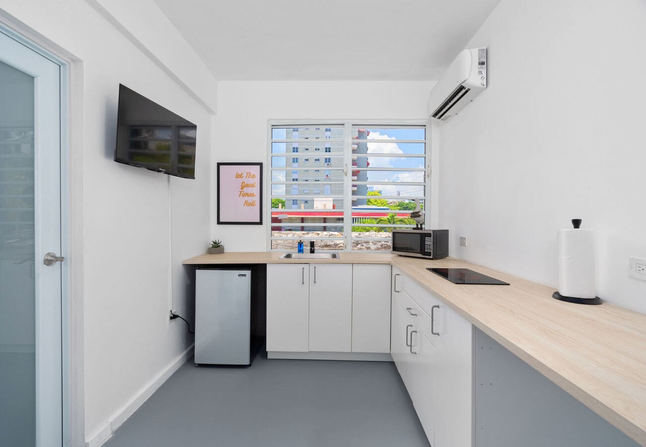 Otium | Near The Beach & Restaurants 5