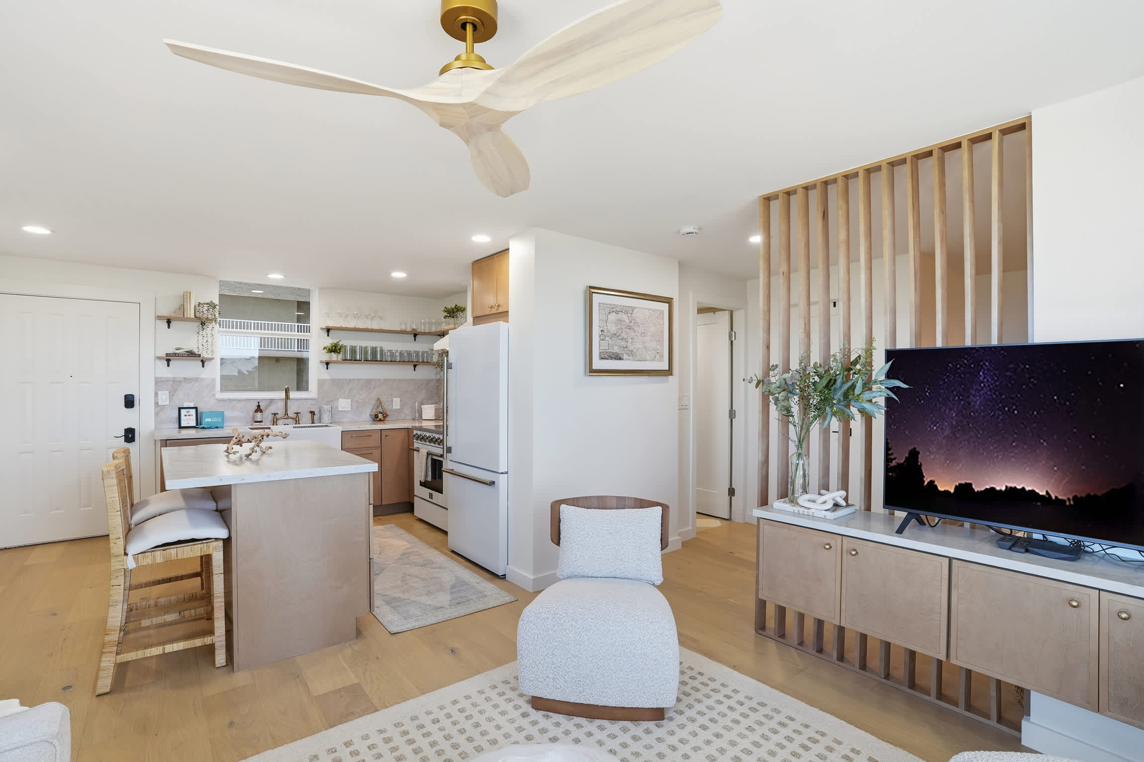 Luxury Gulf View Condo Walk to Bonita Beach | Photo 11