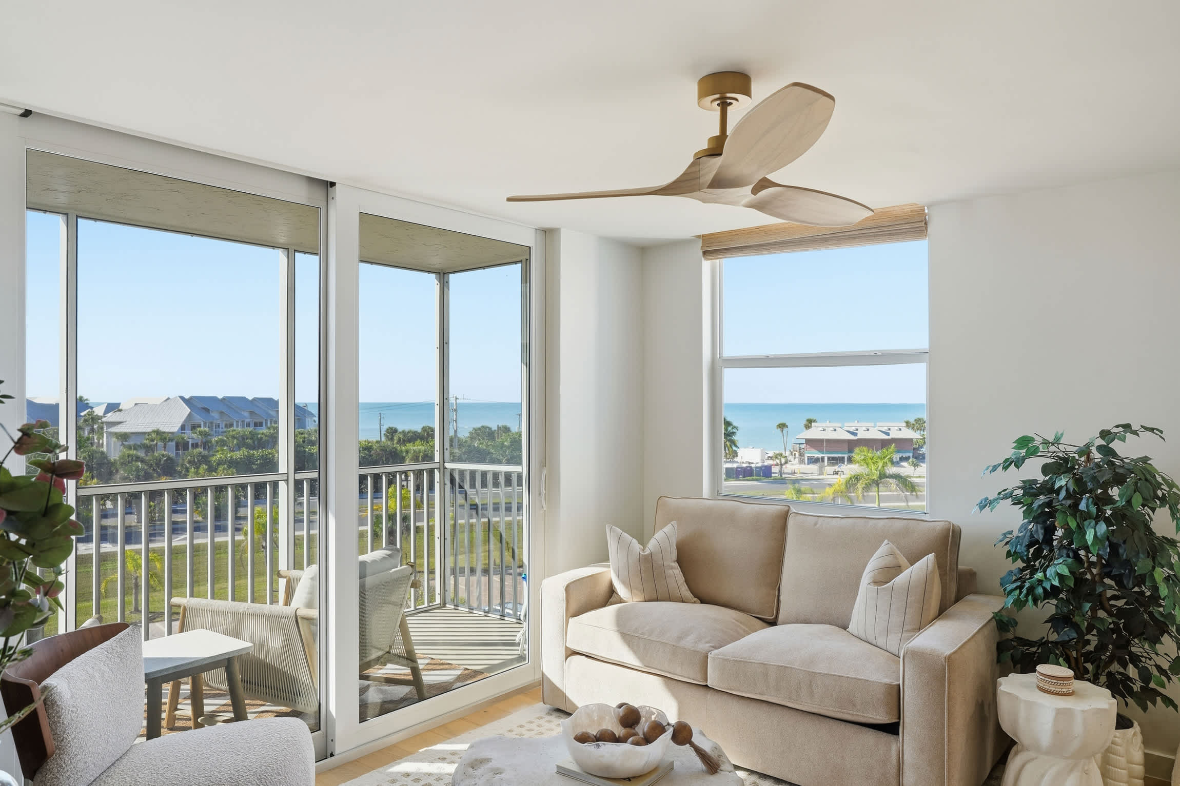 Luxury Gulf View Condo Walk to Bonita Beach | Photo 8