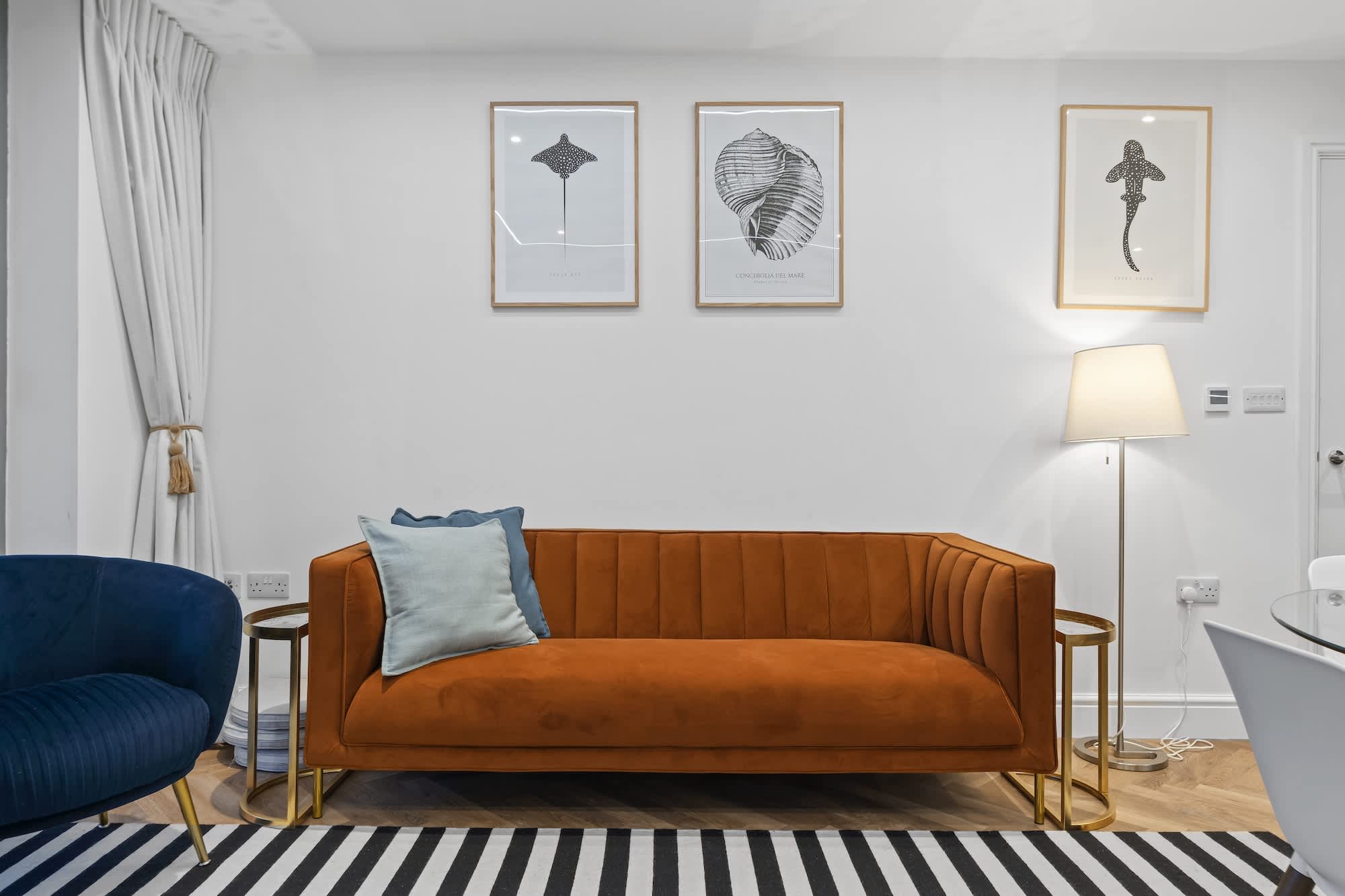 Groundfloor Apartment Opposite Beach with Parking