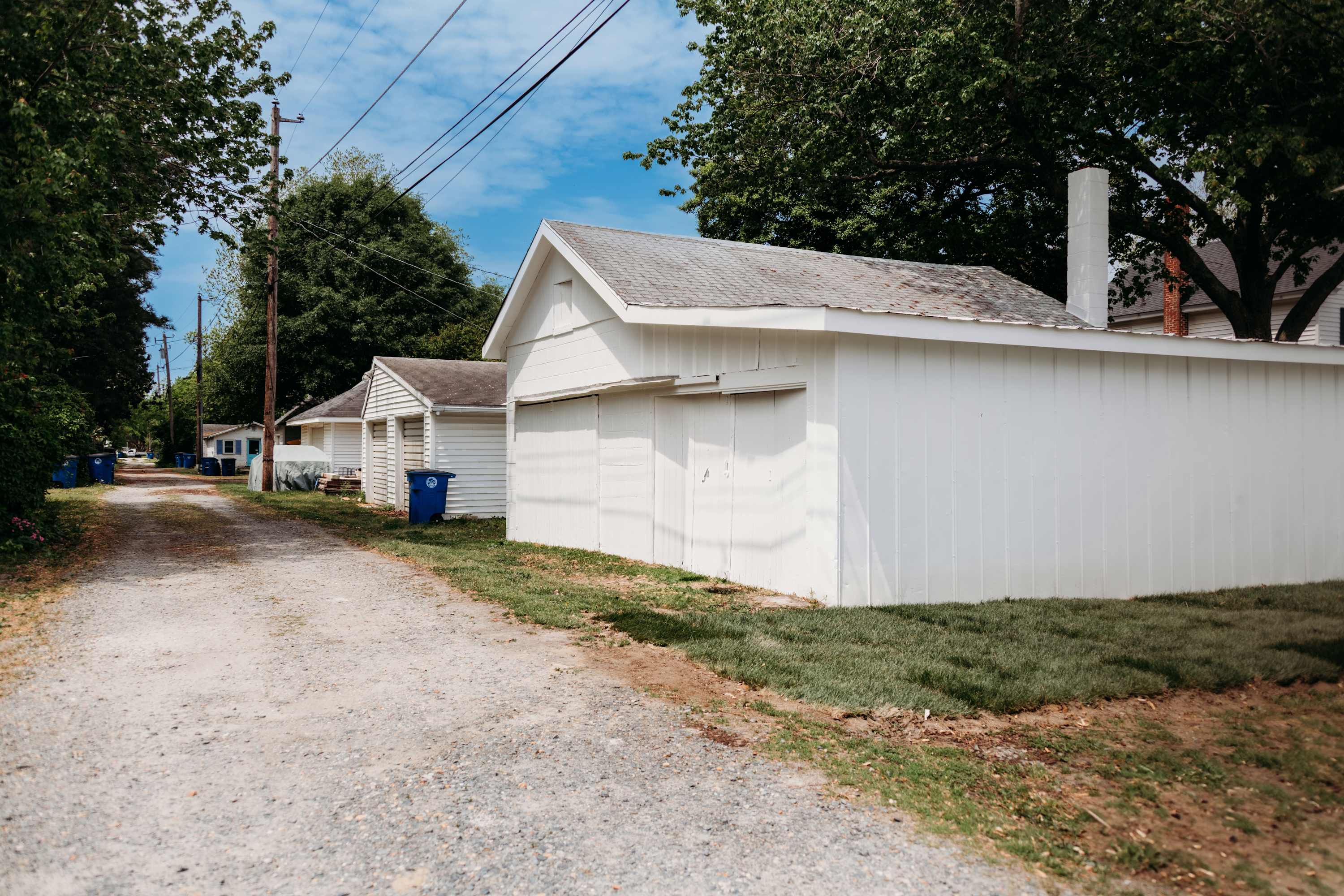 Coastal Getaway Steps from Beach | Queen’s Cottage