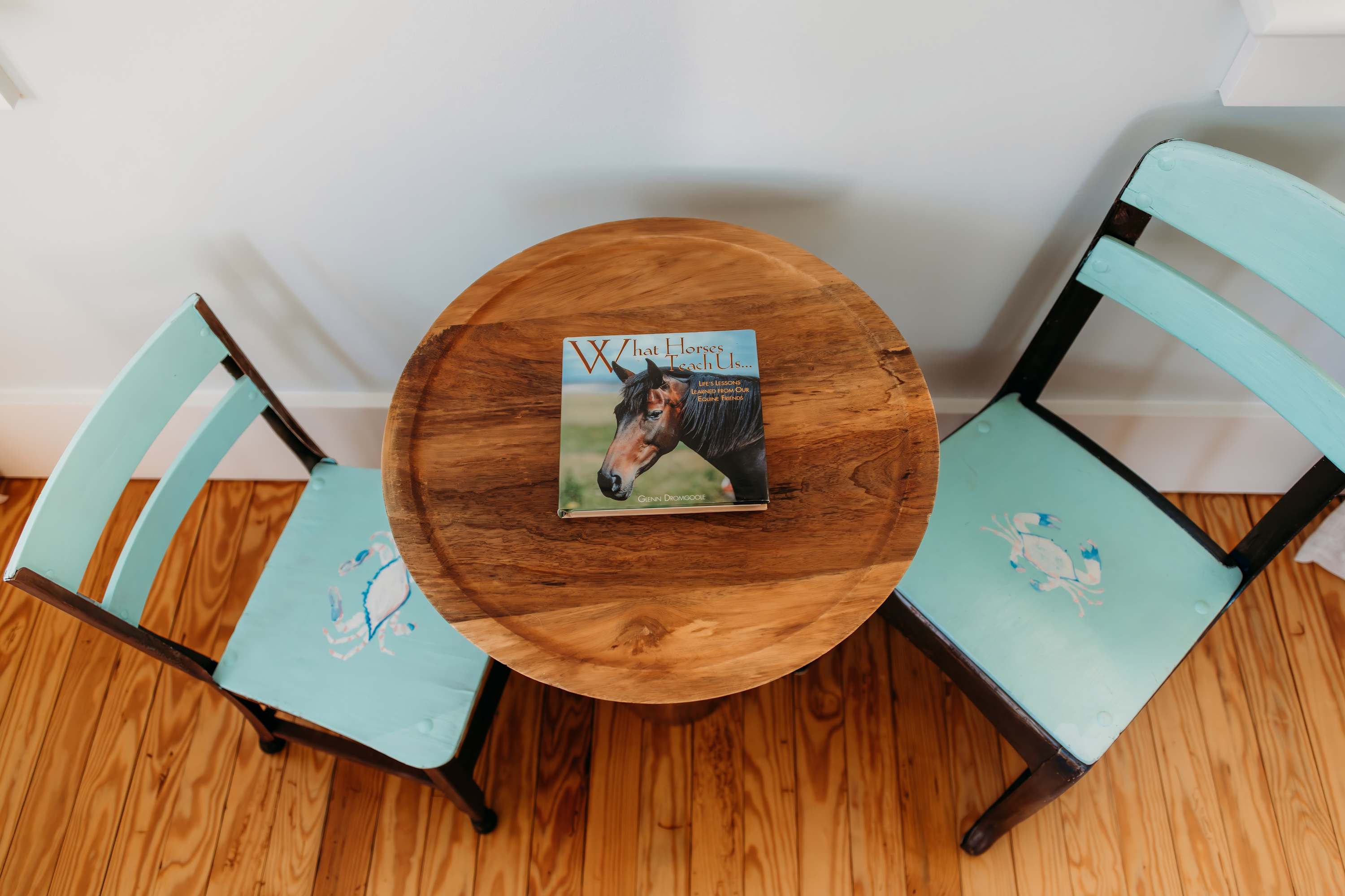 Coastal Getaway Steps from Beach | Queen’s Cottage