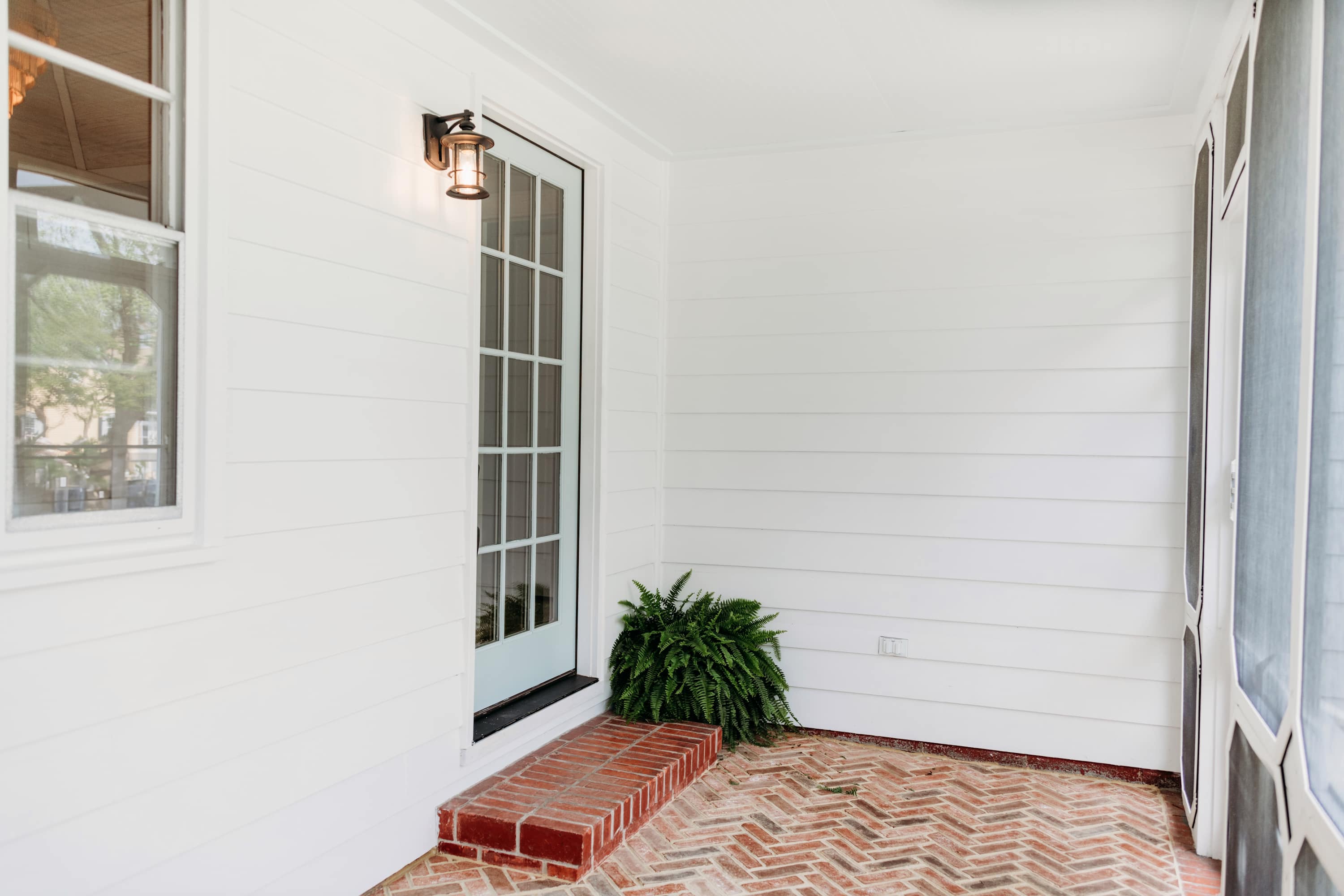 Coastal Getaway Steps from Beach | Queen’s Cottage