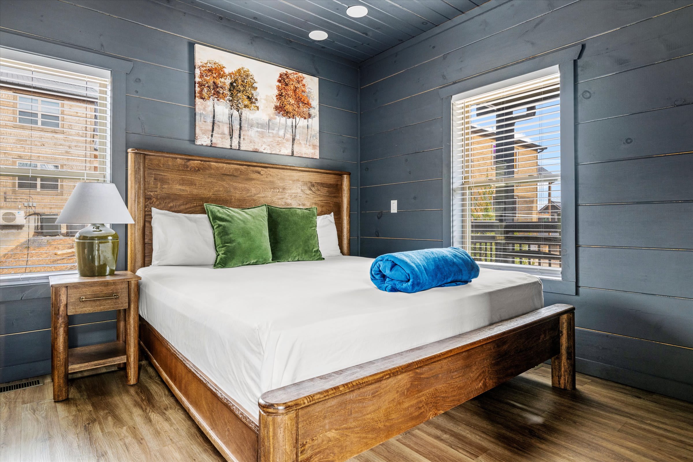 Cozy cabin w/ game room & indoor pool