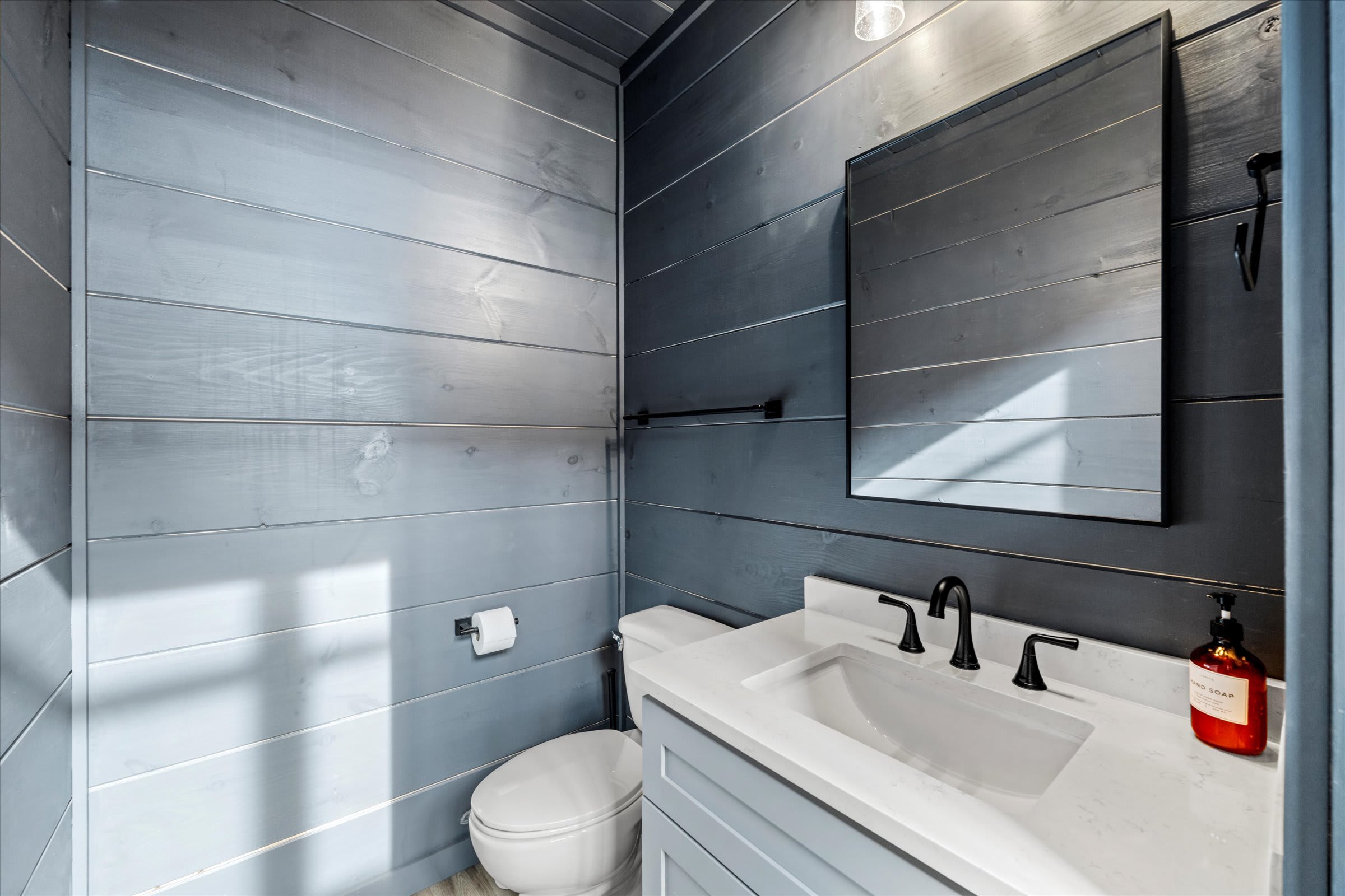 Cozy cabin w/ game room & indoor pool