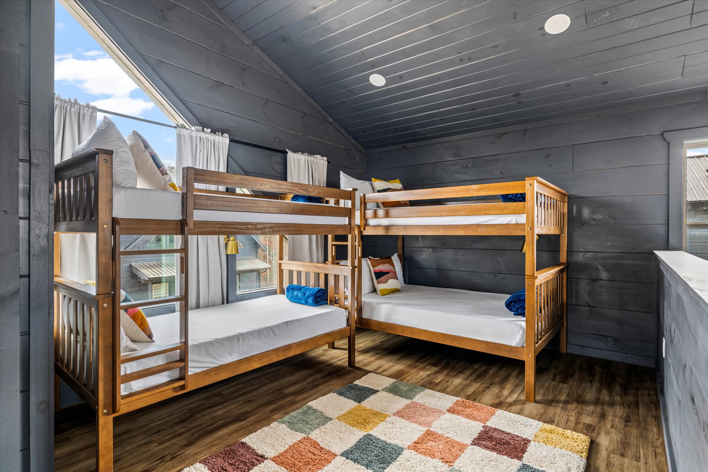 Cozy cabin w/ game room & indoor pool