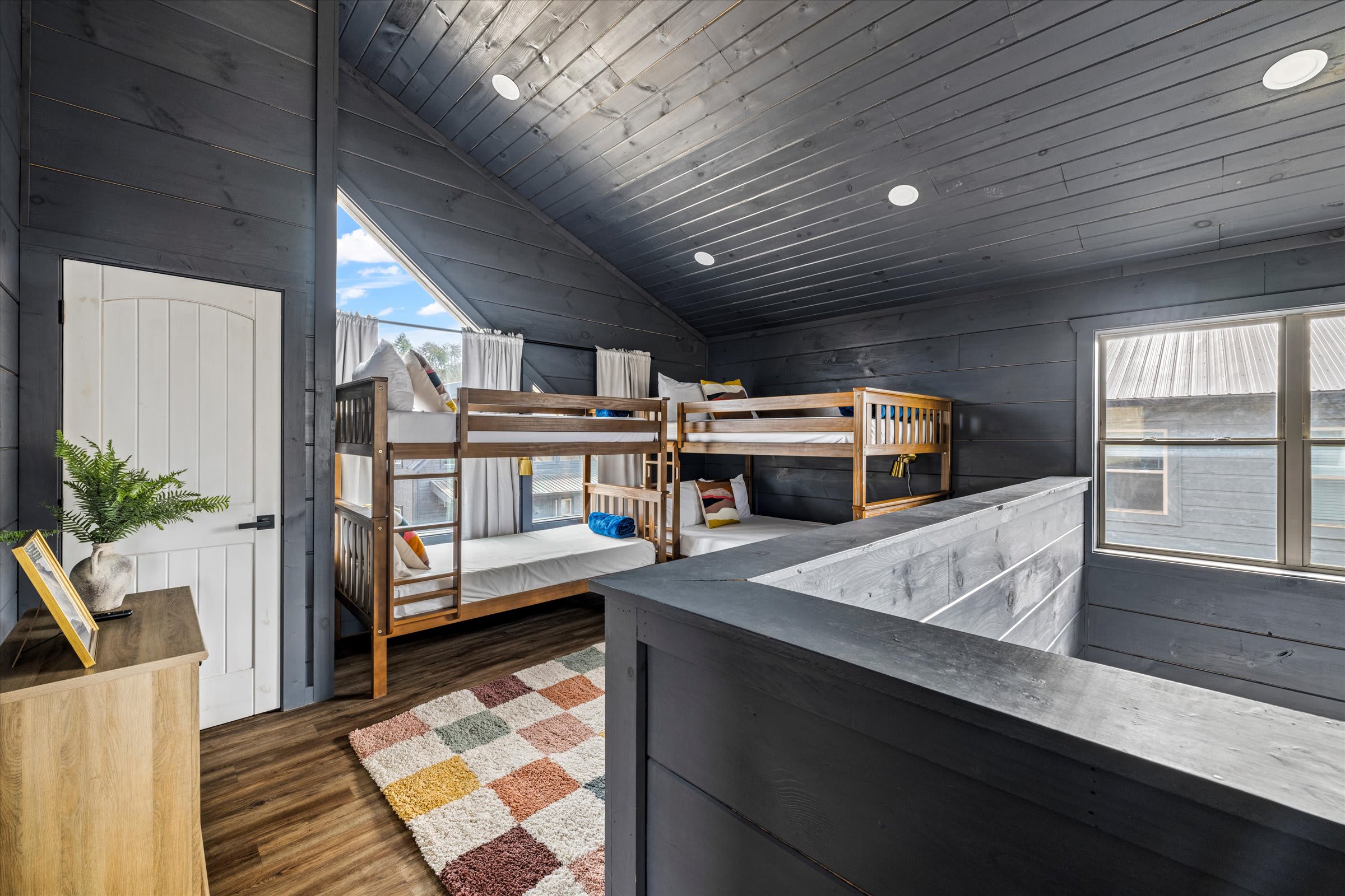 Cozy cabin w/ game room & indoor pool