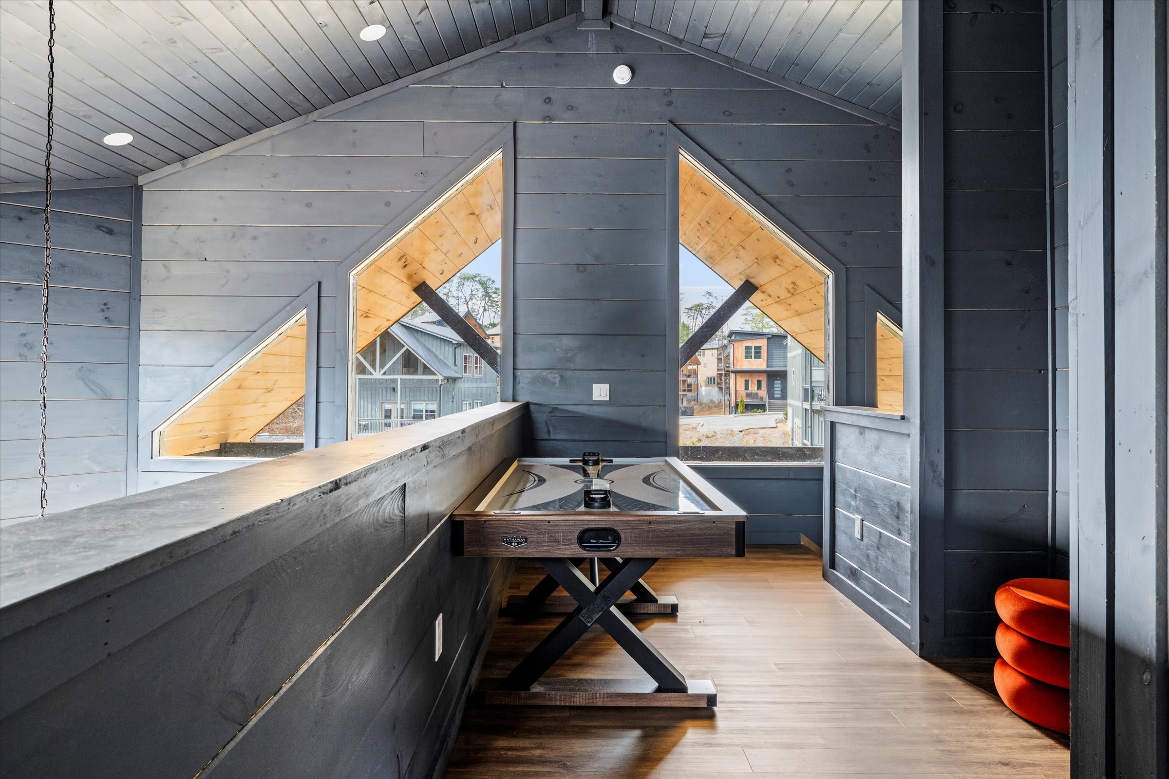 Cozy cabin w/ game room & indoor pool