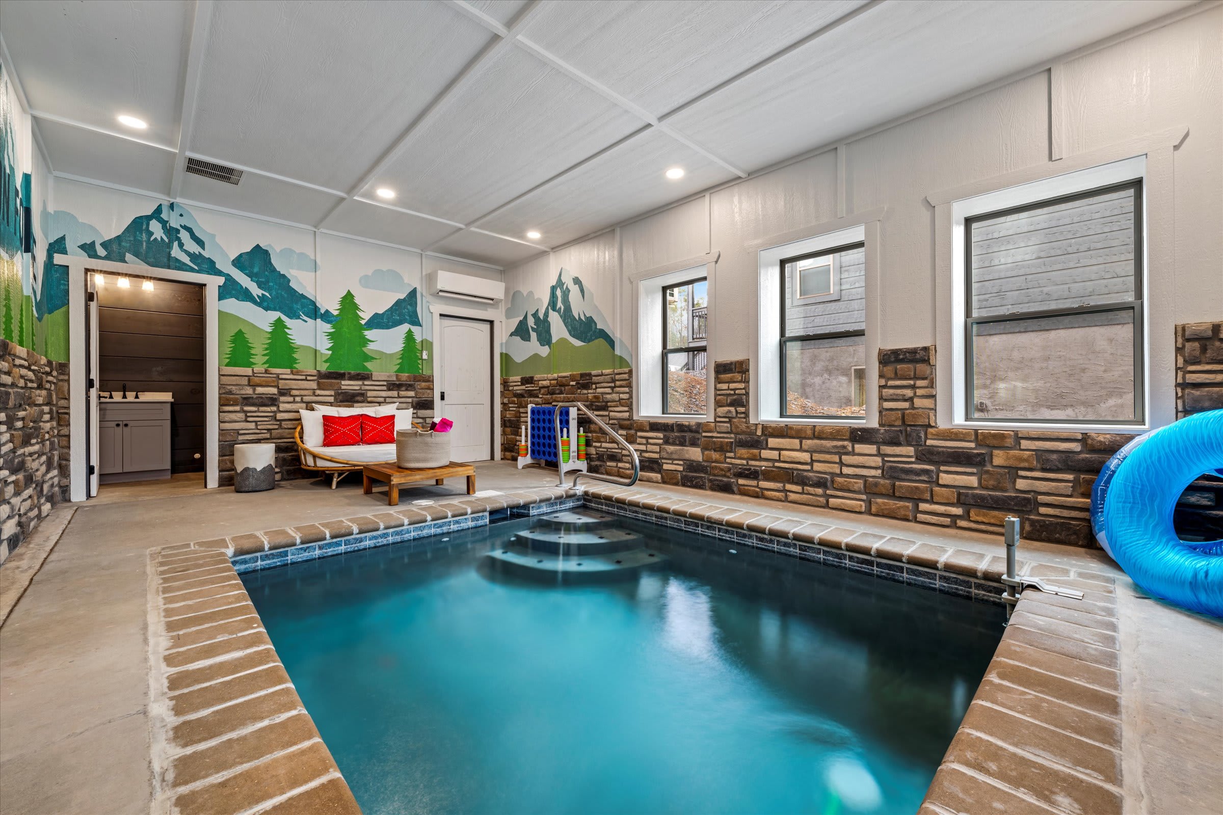 Cozy cabin w/ game room & indoor pool