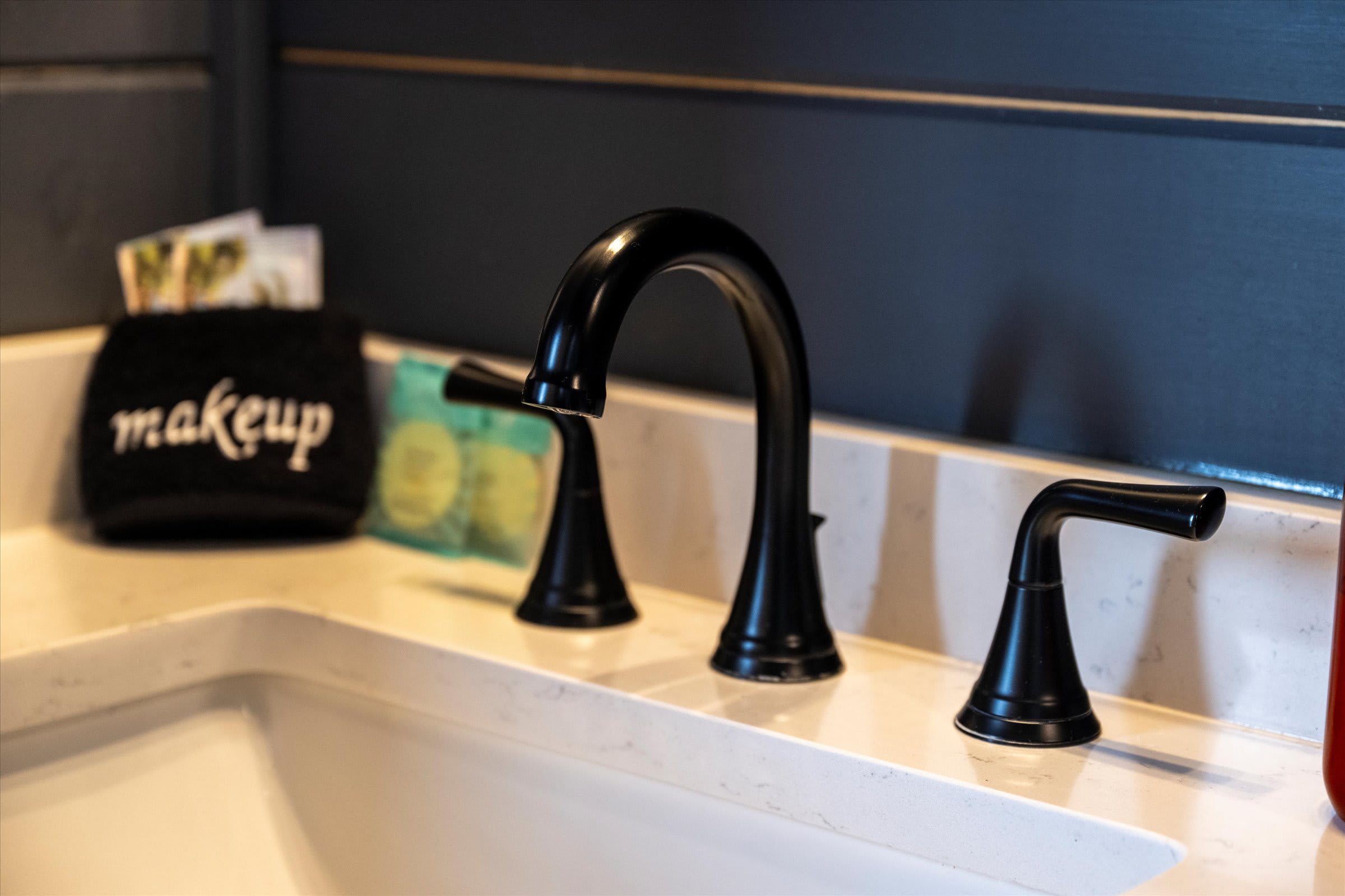 Cozy cabin w/ game room & indoor pool