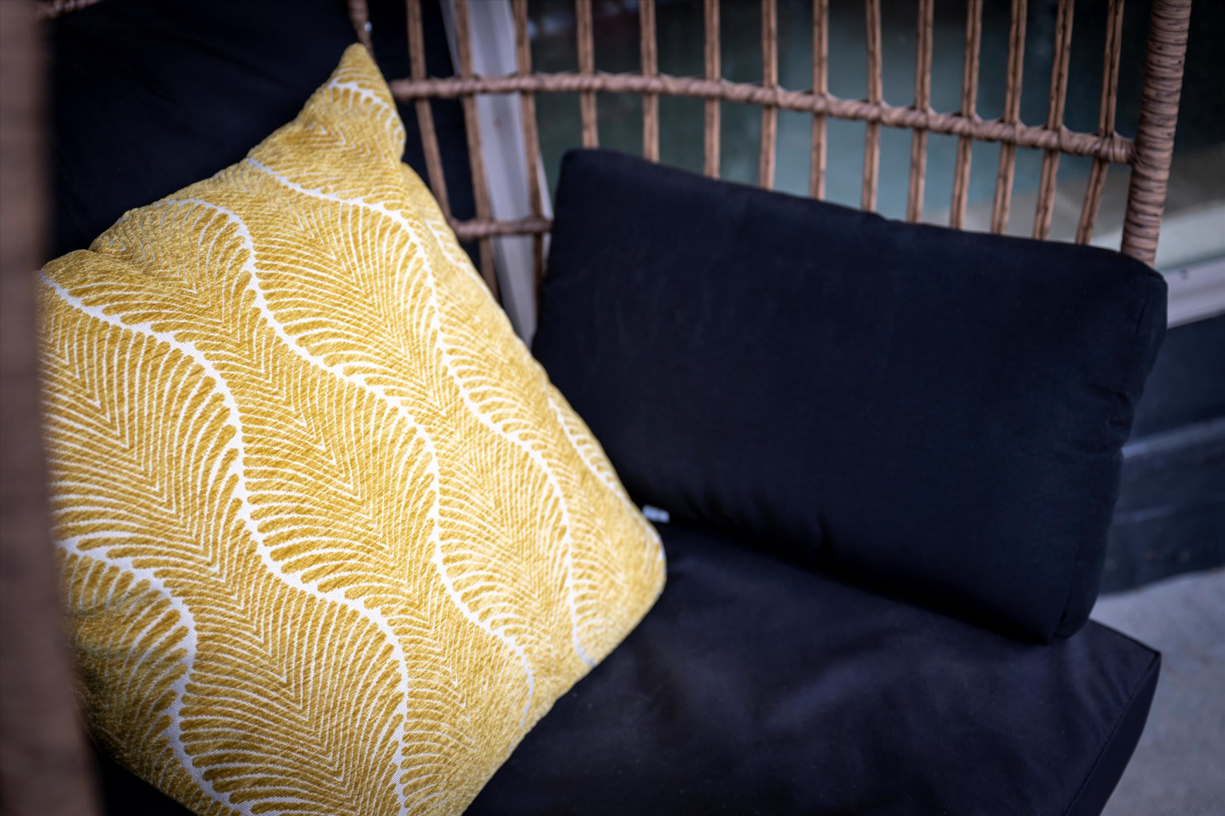 Cozy cabin w/ game room & indoor pool