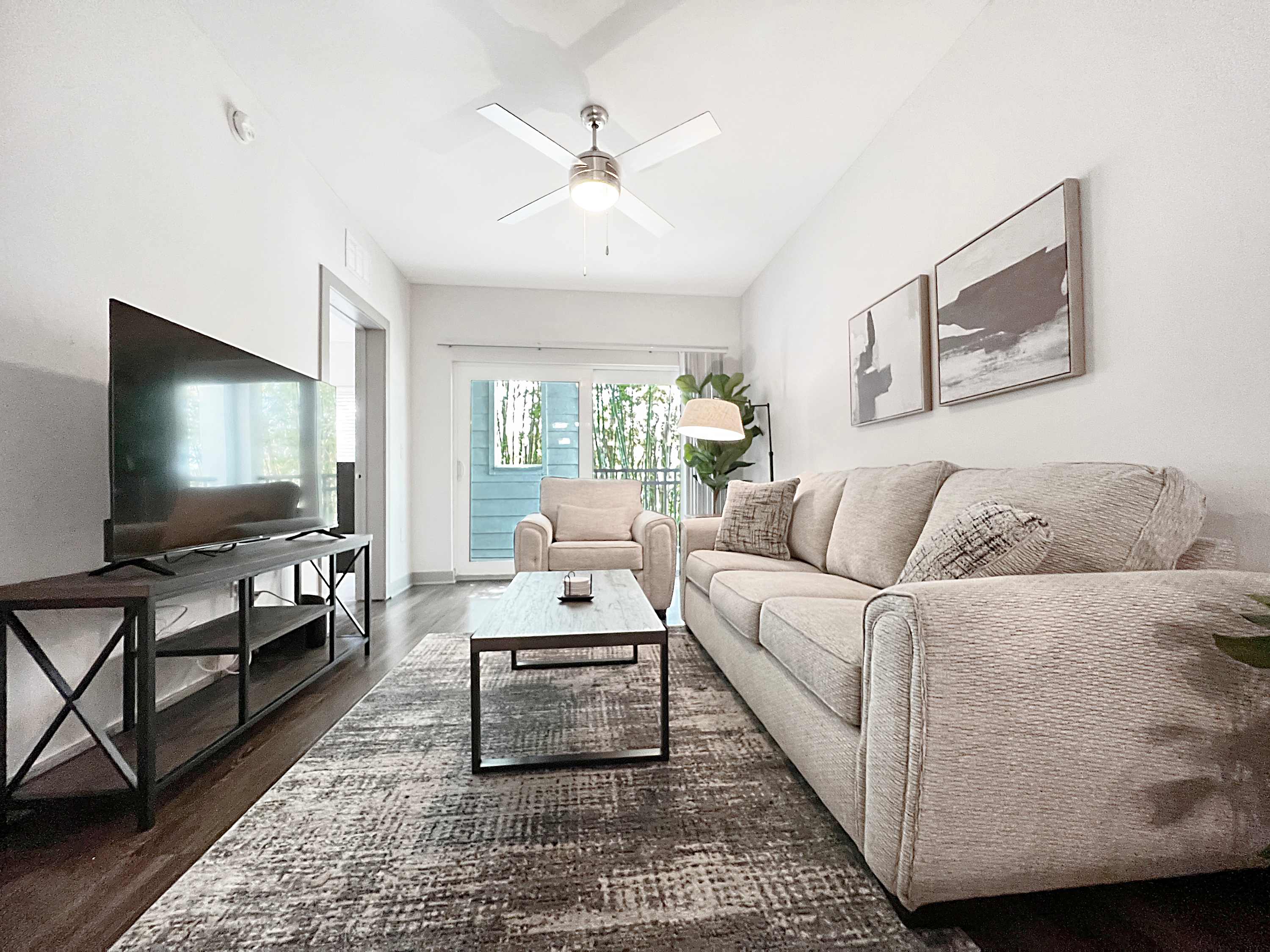 Modern Luxury 2 BR Apartment, Downtown Tampa