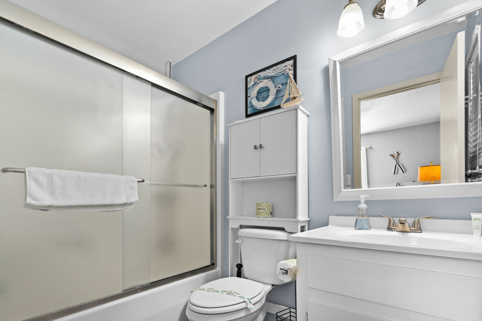 Guest Cottages 55G Short Walk to Ocean | Photo 18