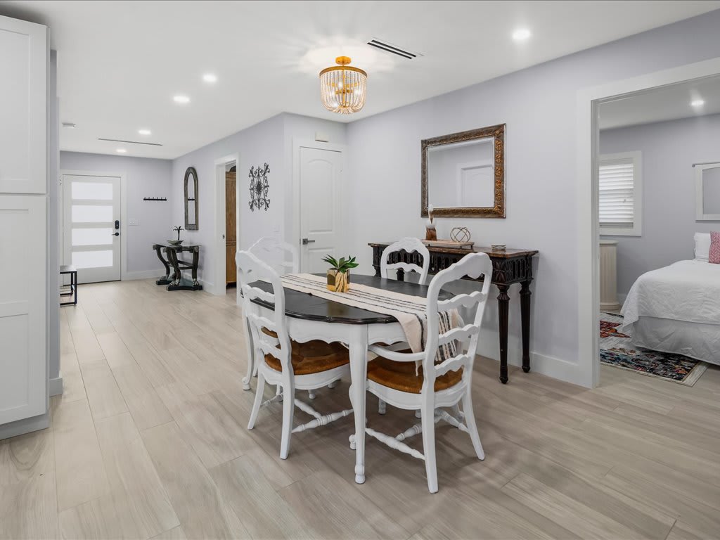 Walk to Beach Family Pool Home in Naples | Photo 12