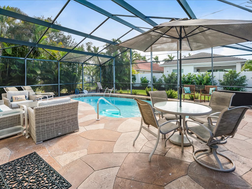 Walk to Beach Family Pool Home in Naples | Photo 2