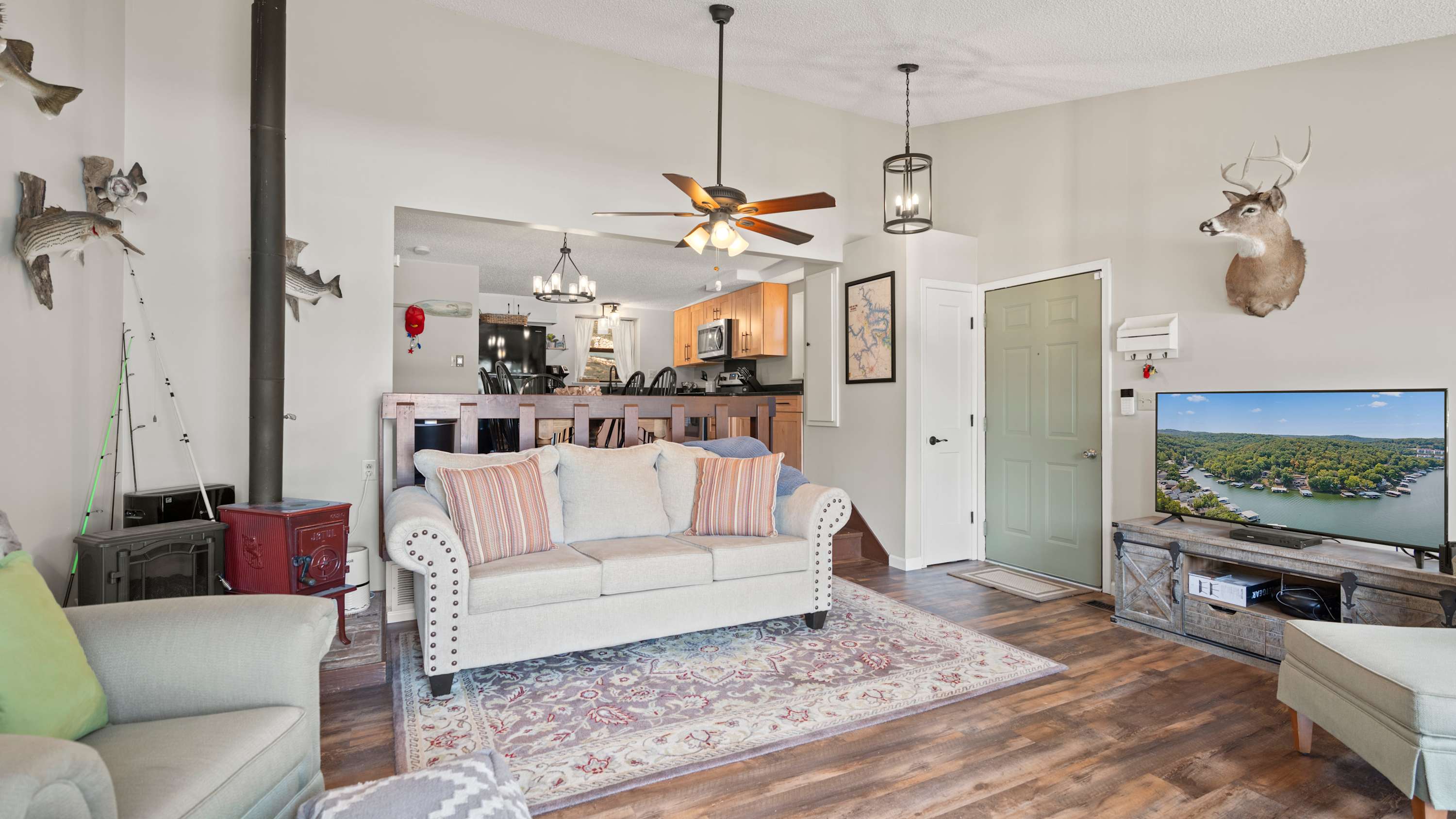 Honey Hole 3 Well Dock! 8