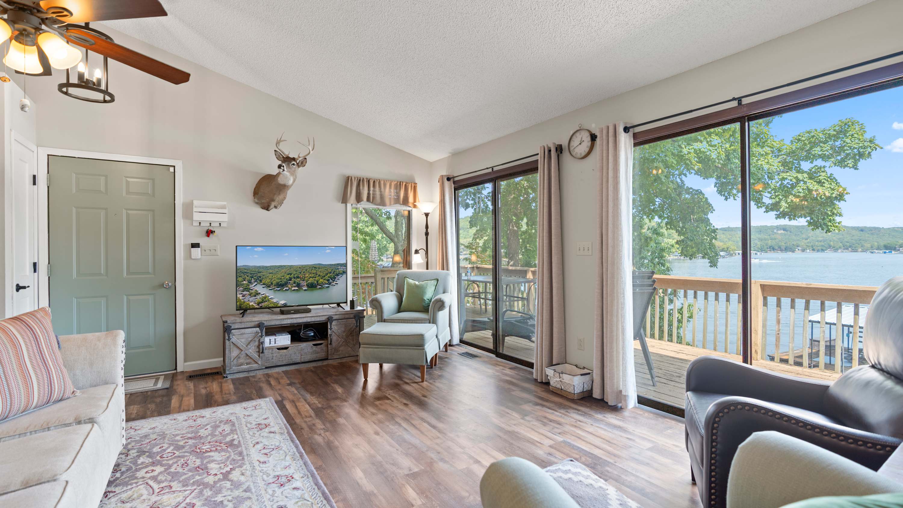 Honey Hole 3 Well Dock! 7