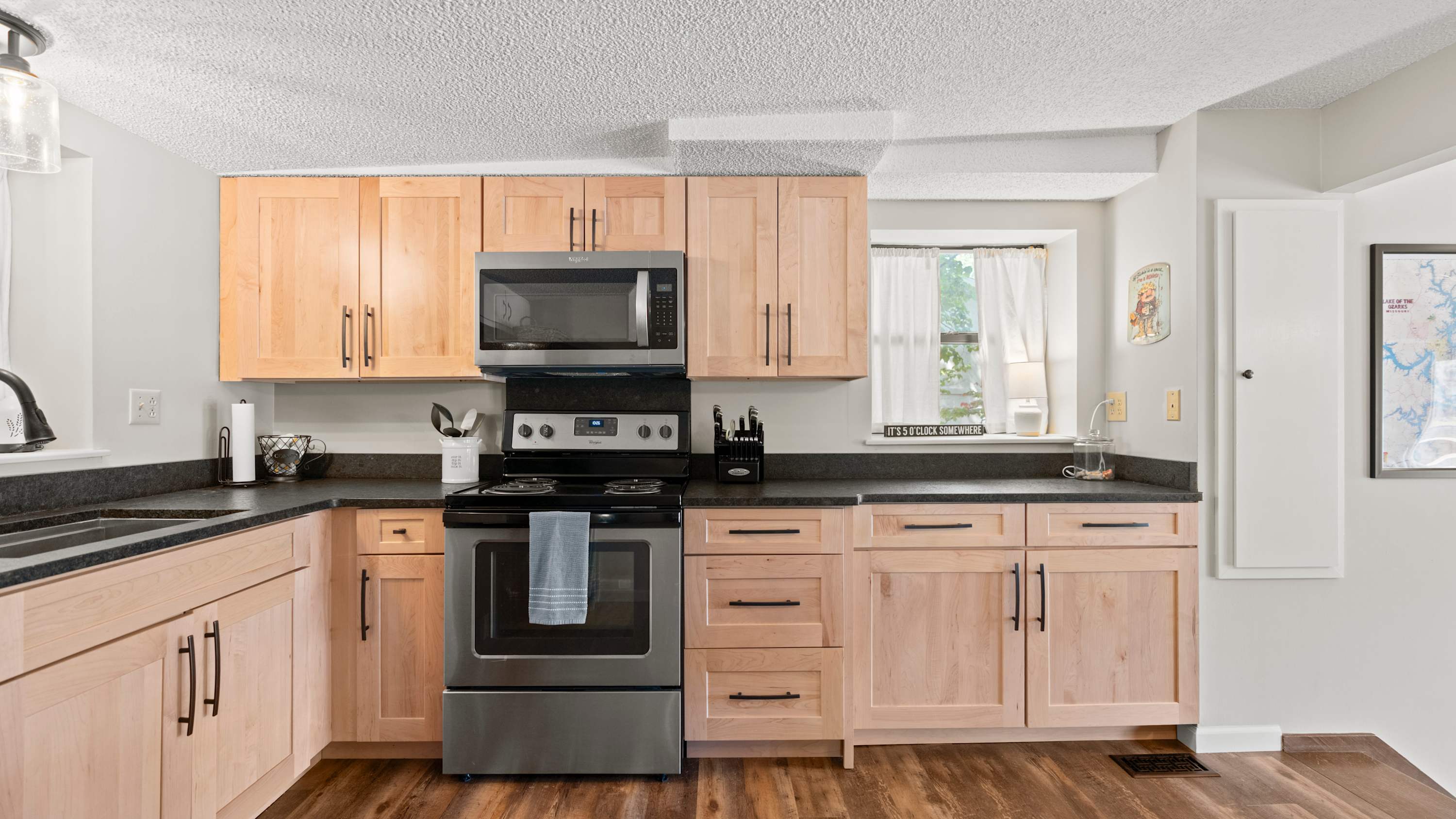 Honey Hole 3 Well Dock! 4