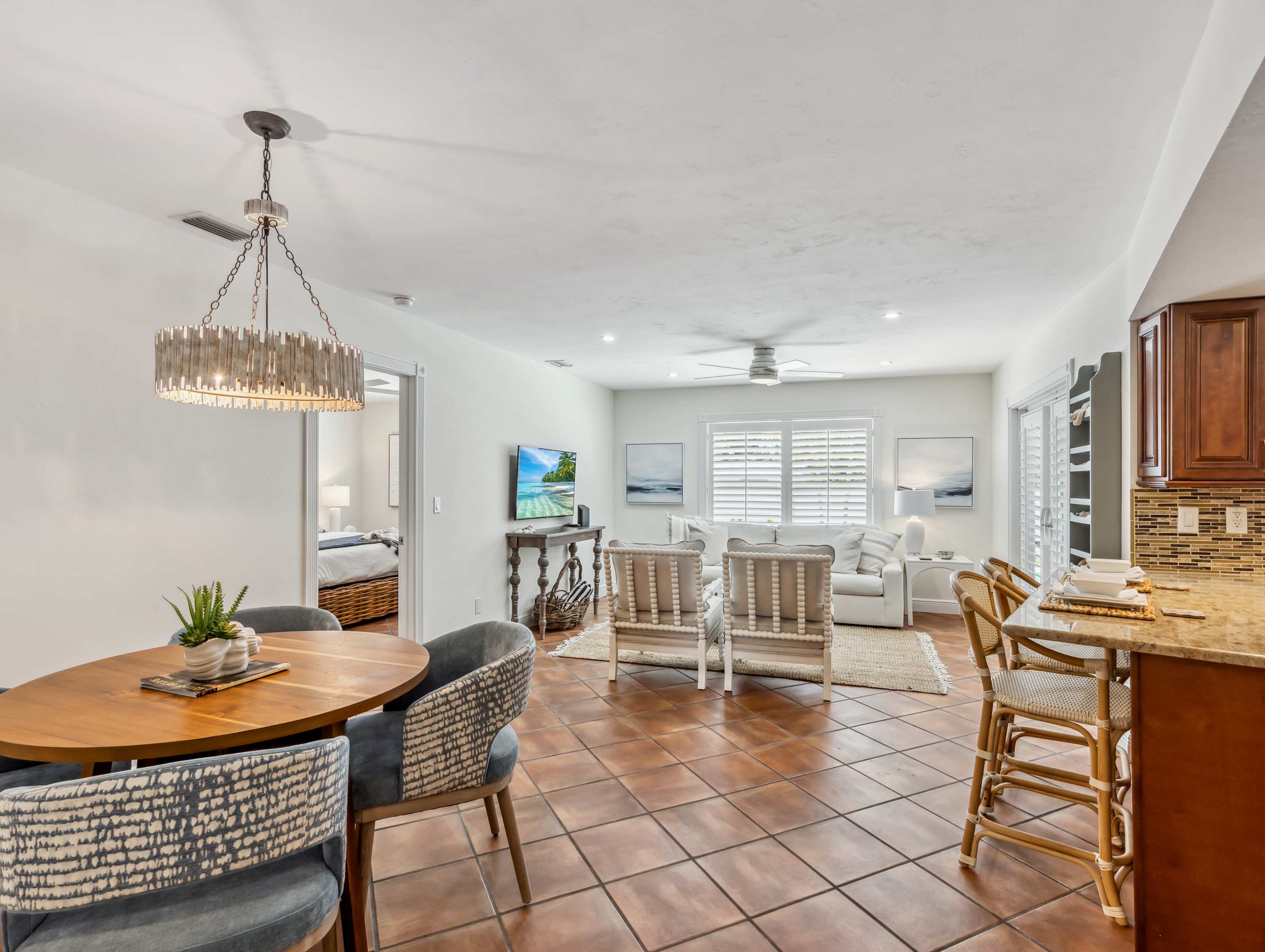 Pet Friendly Pool Spa Home with EV Charger | Photo 14