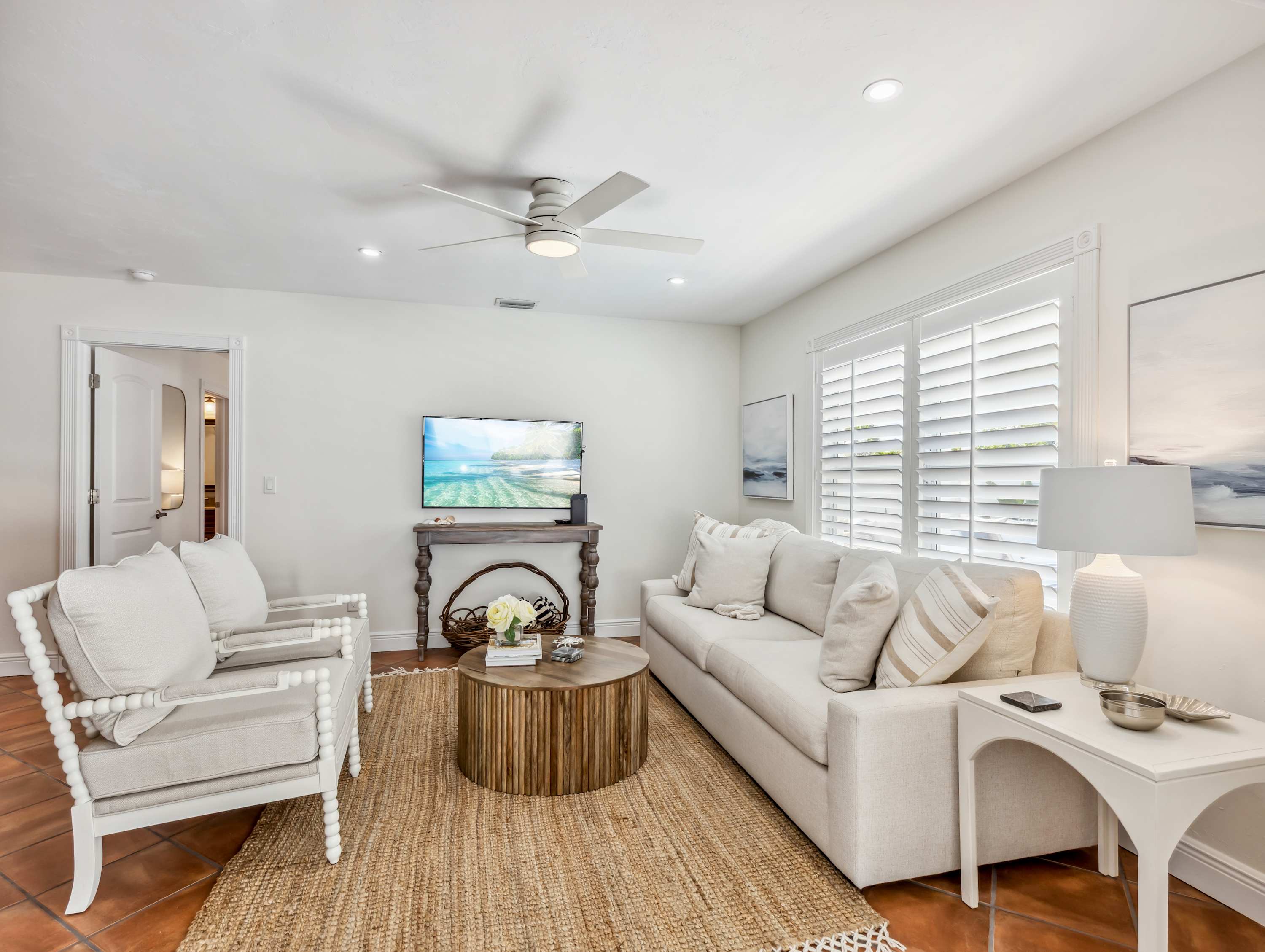 Pet Friendly Pool Spa Home with EV Charger | Photo 7