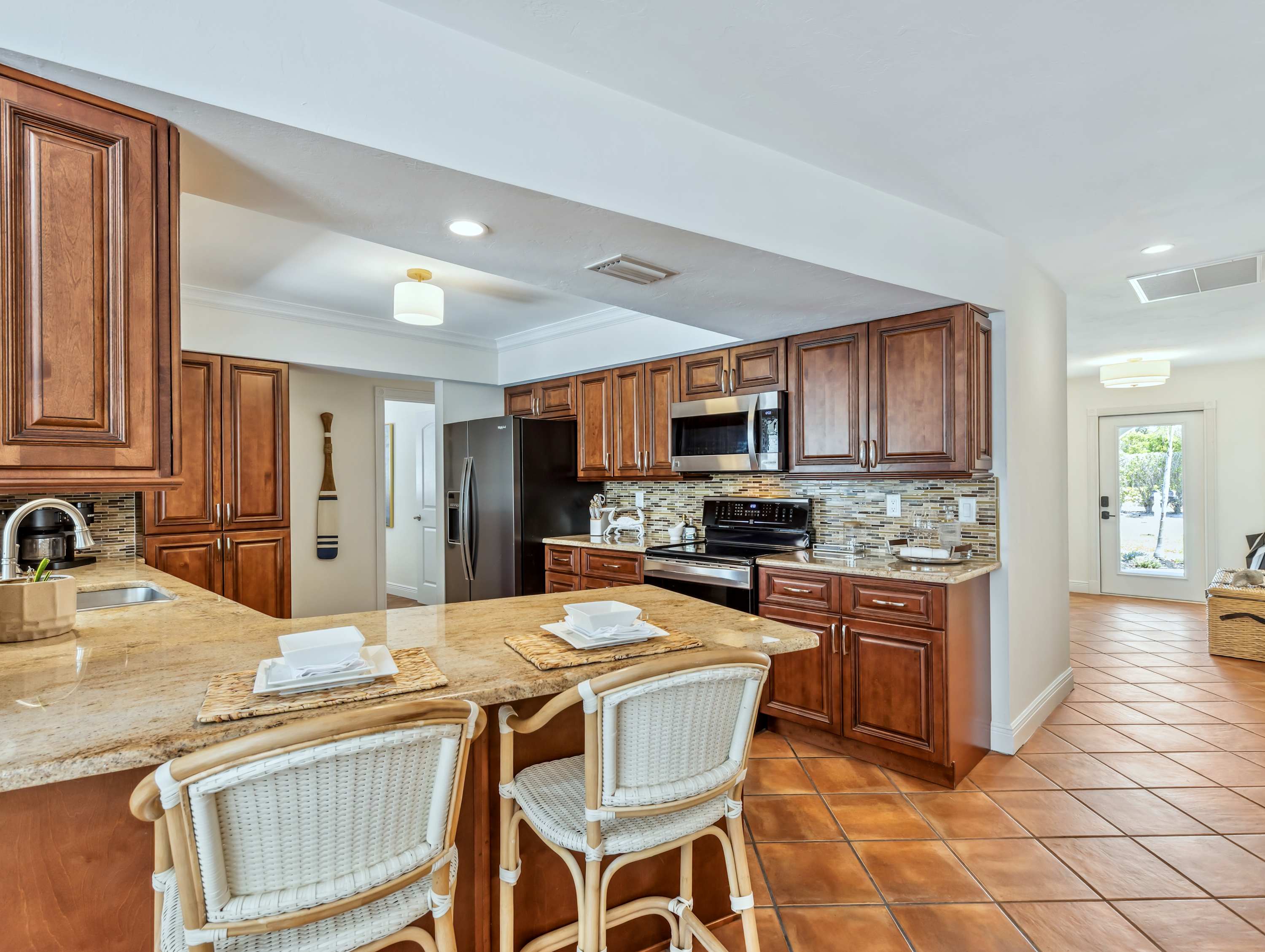 Pet Friendly Pool Spa Home with EV Charger | Photo 19