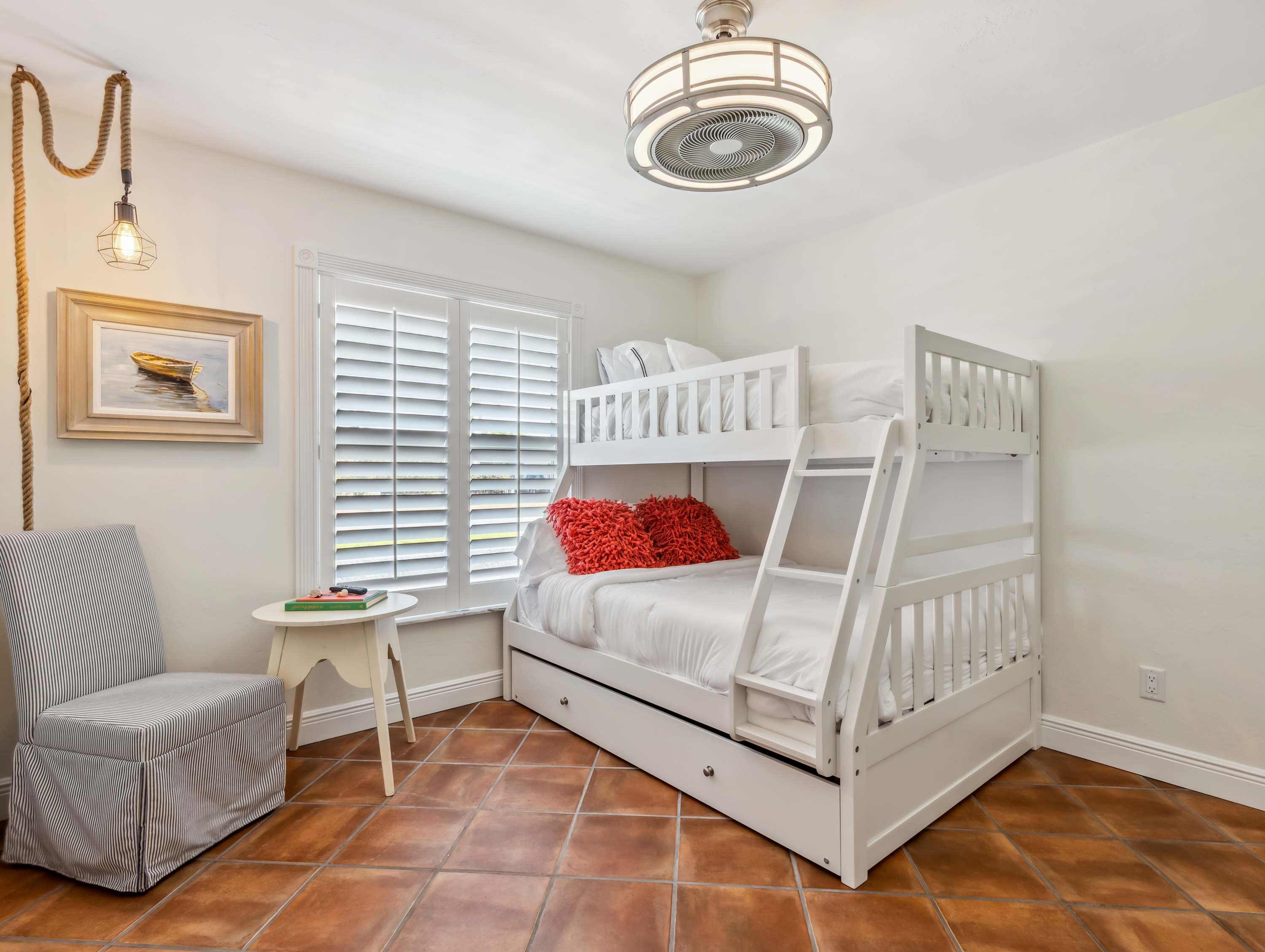 Pet Friendly Pool Spa Home with EV Charger | Photo 6