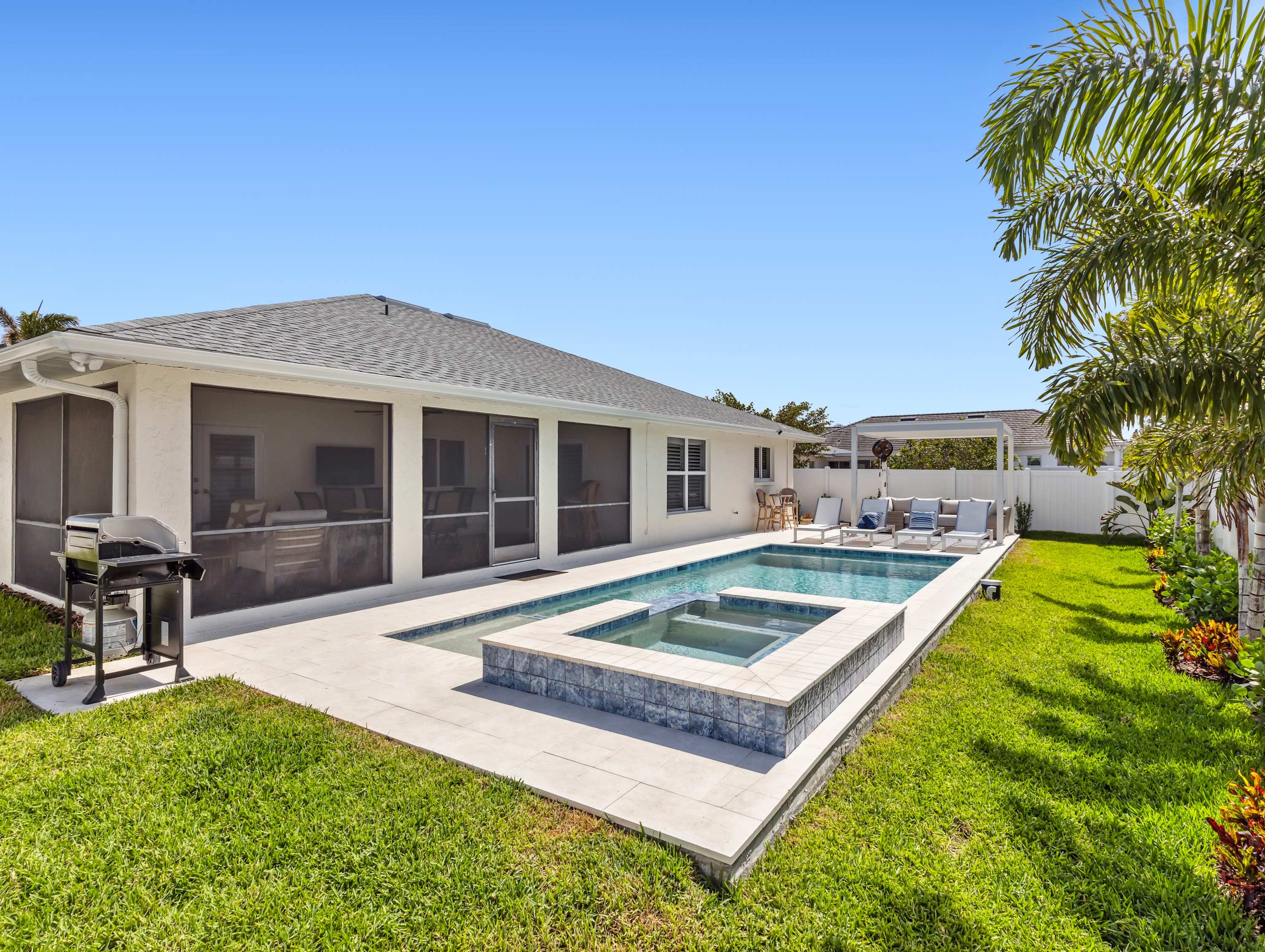 Pet Friendly Pool Spa Home with EV Charger | Photo 44