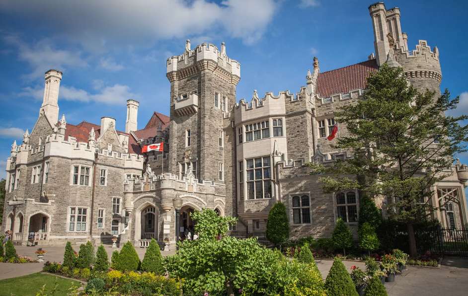 Casa Loma Toronto exterior