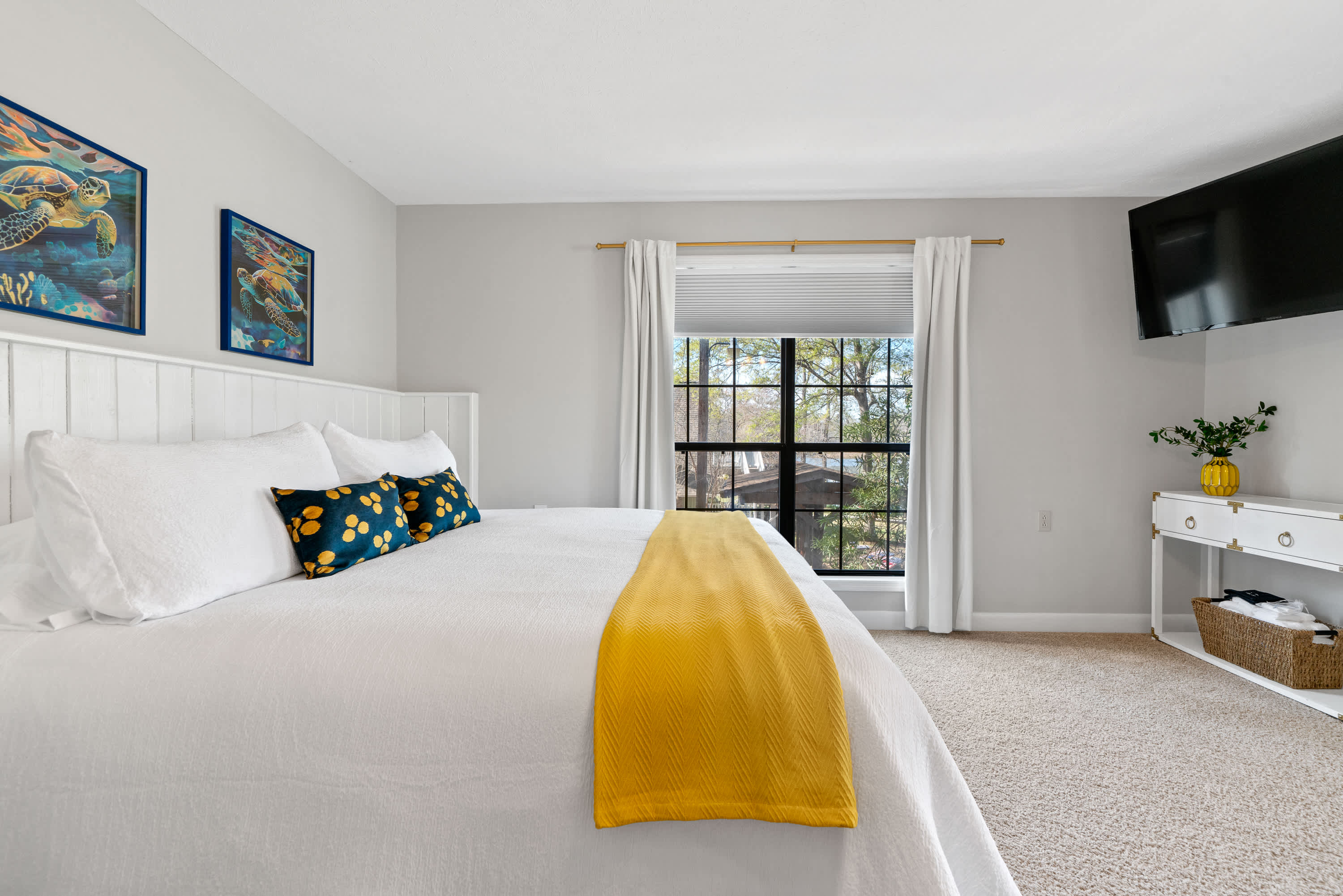 Pet-Friendly Lakefront Retreat - Dock, Kayaks & Fire Pit 5