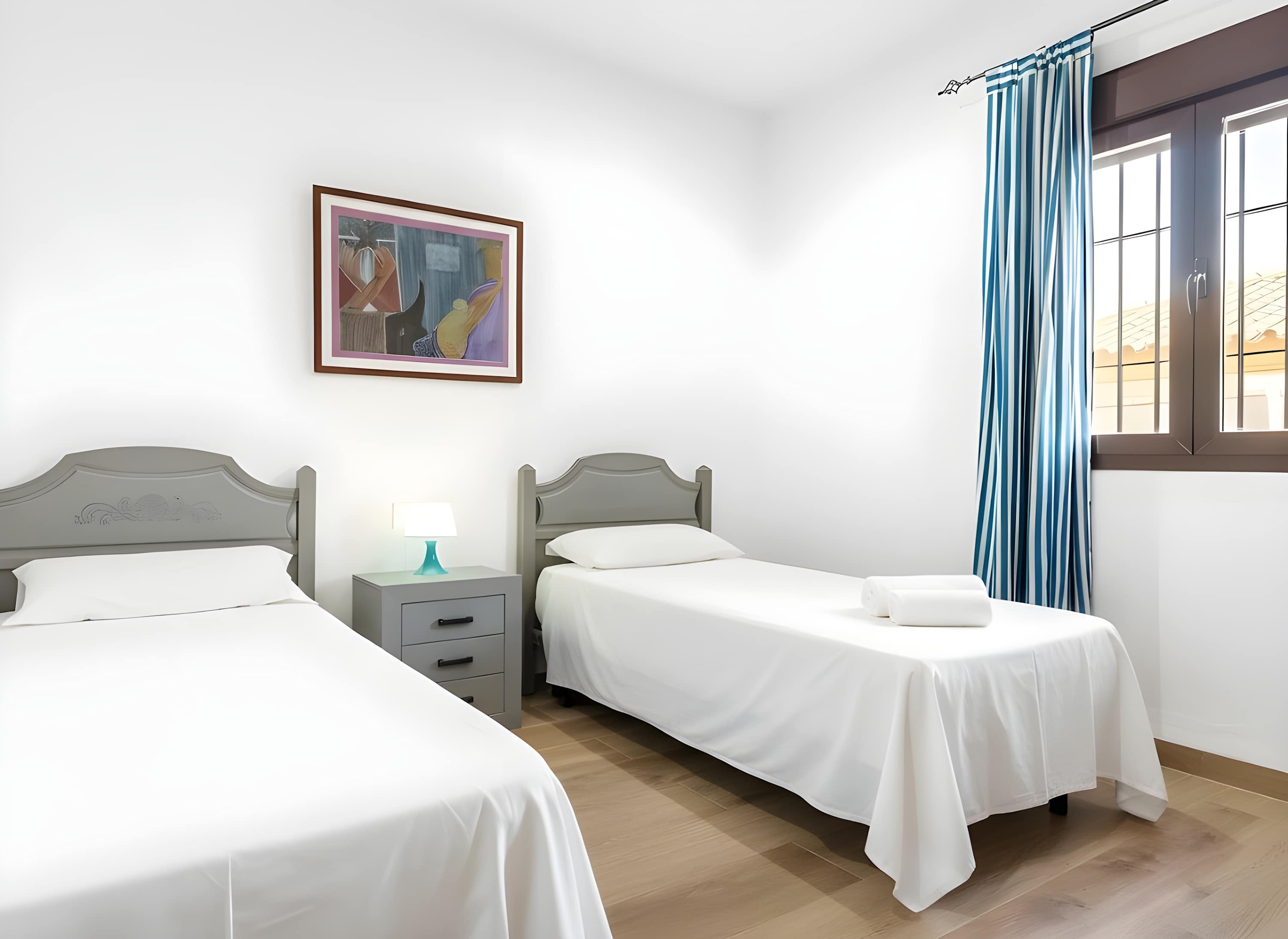 Encantador Chalet con Piscina y Jardín Privado junto a las Playas de Conil - image 13