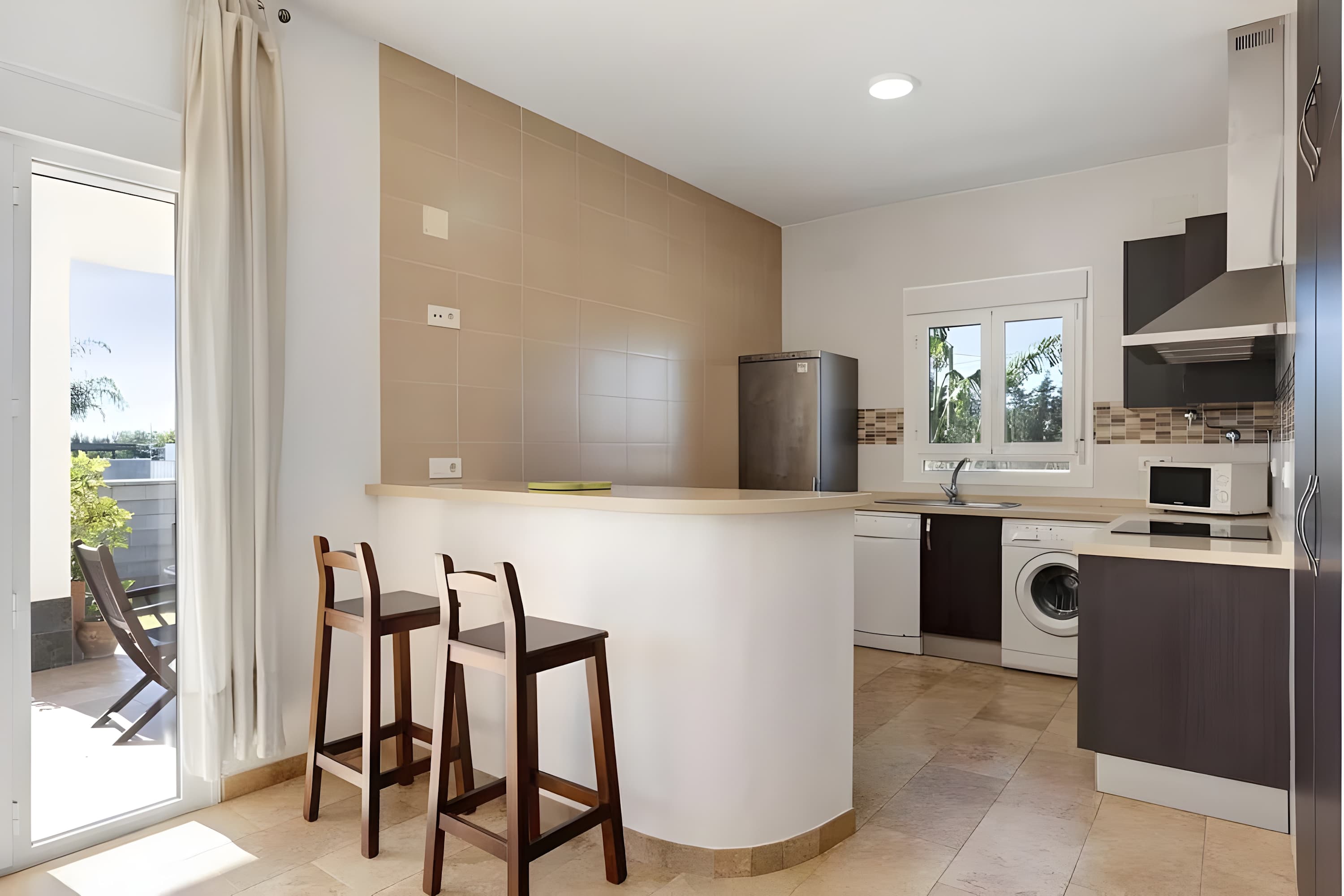 Villa con piscina privada, terraza y Wi-Fi - image 5