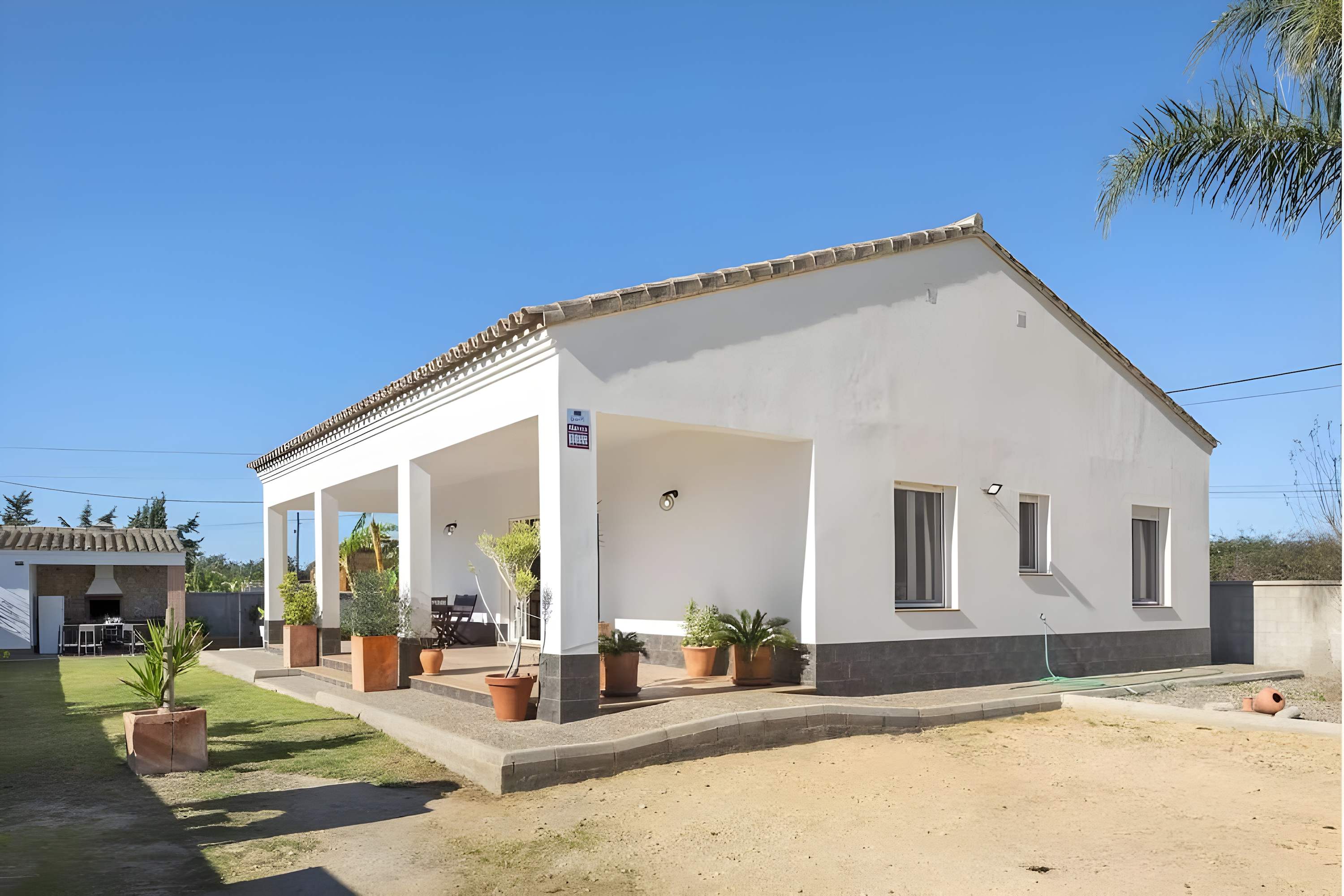 Villa con piscina privada, terraza y Wi-Fi - image 29