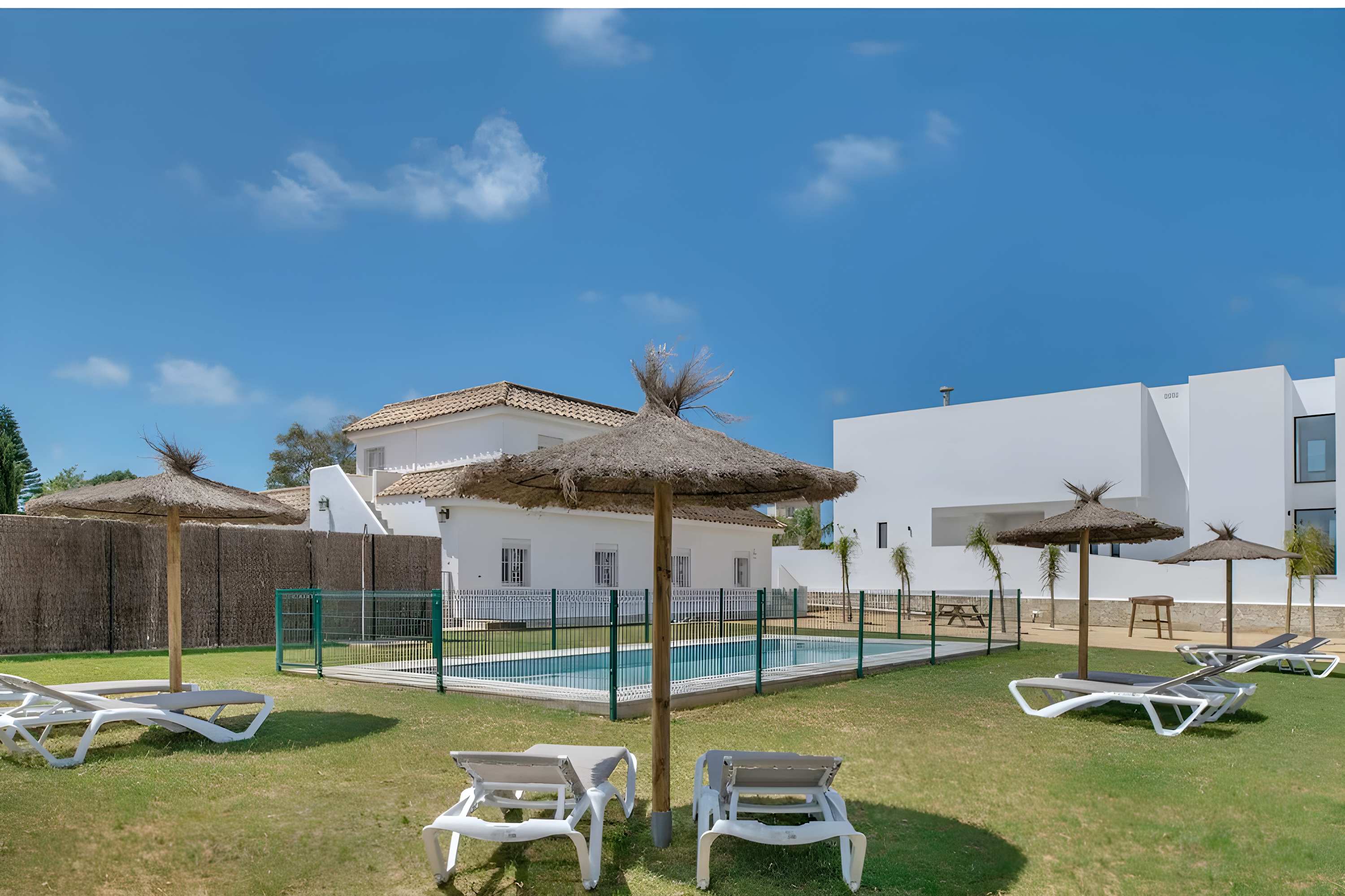 Casa increíble – alojamiento con piscina compartida y WiFi, ideal para familias en Conil - image 18