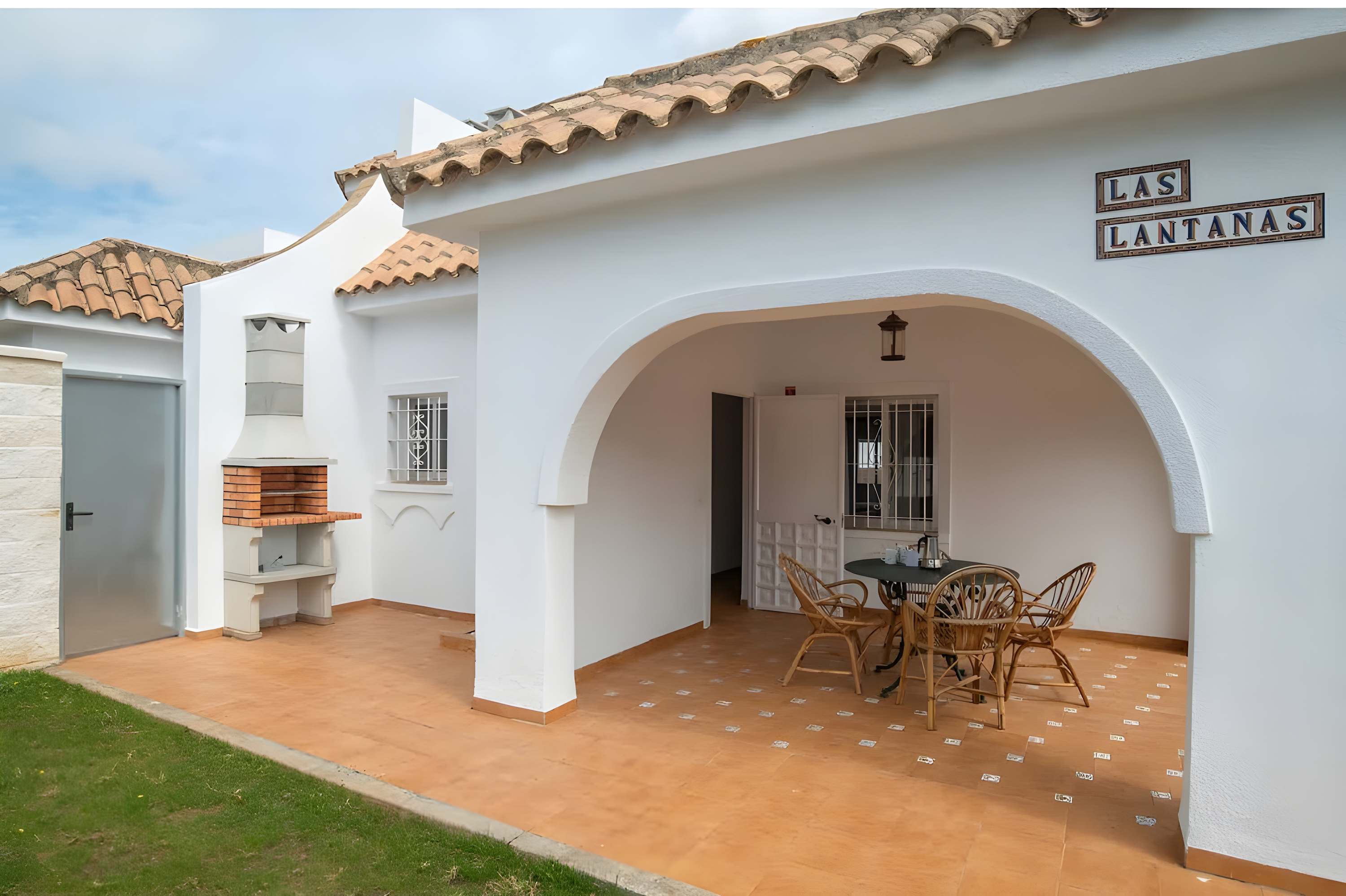 Casa en Conil: apartamento con piscina compartida, jardín y parking privado - image 15