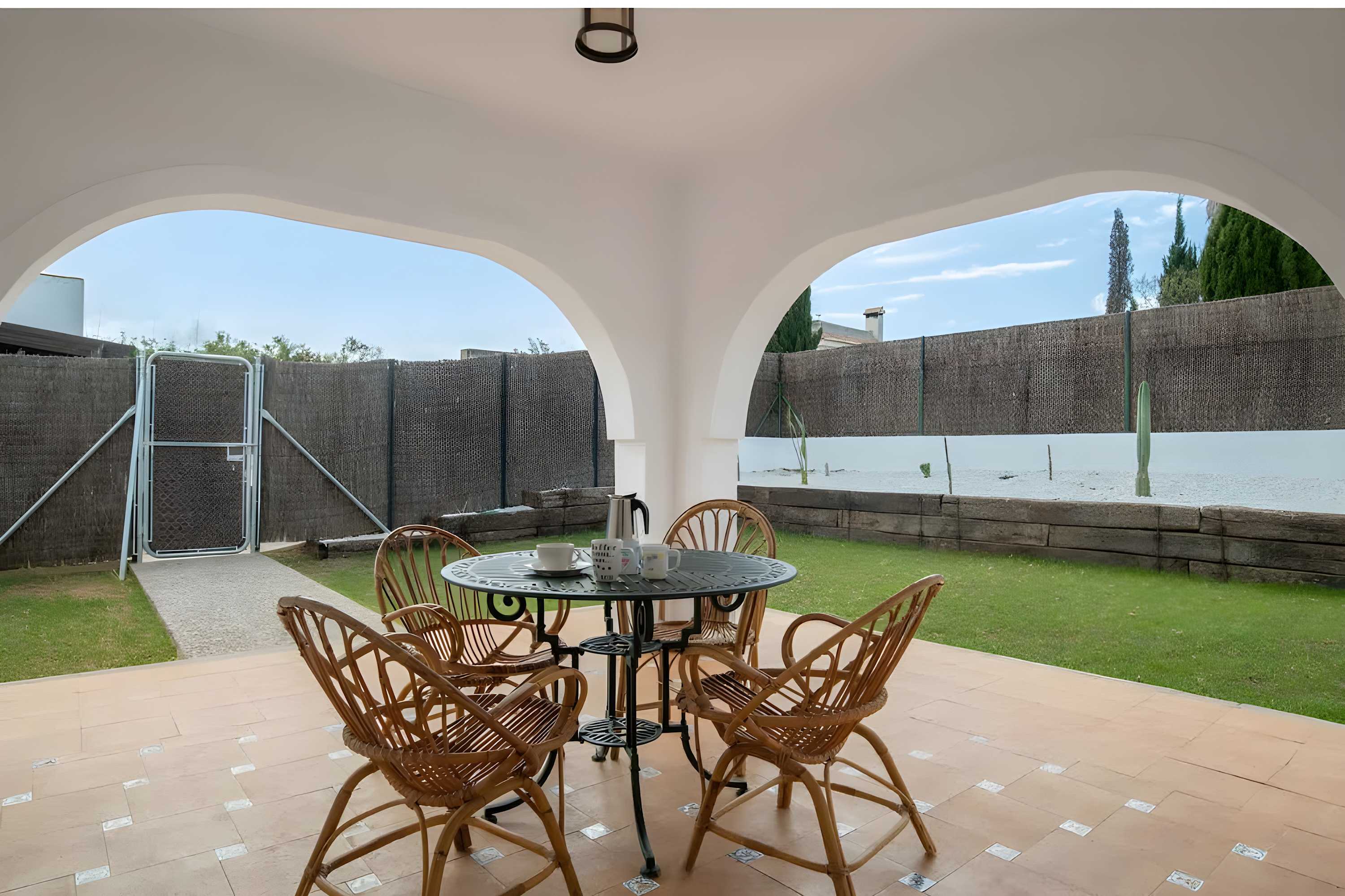 Casa en Conil: apartamento con piscina compartida, jardín y parking privado - image 25