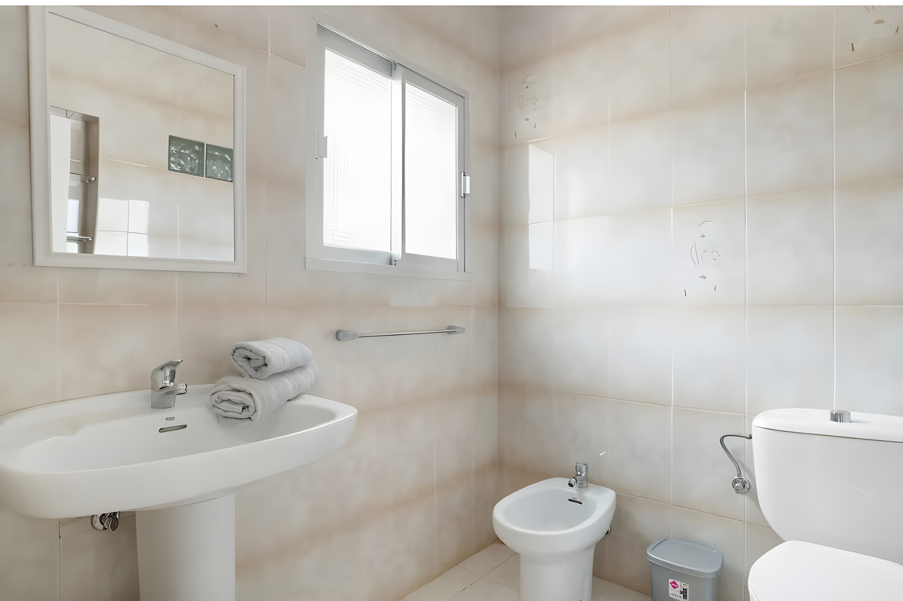 Casa en Conil: apartamento con piscina compartida, jardín y parking privado - image 28