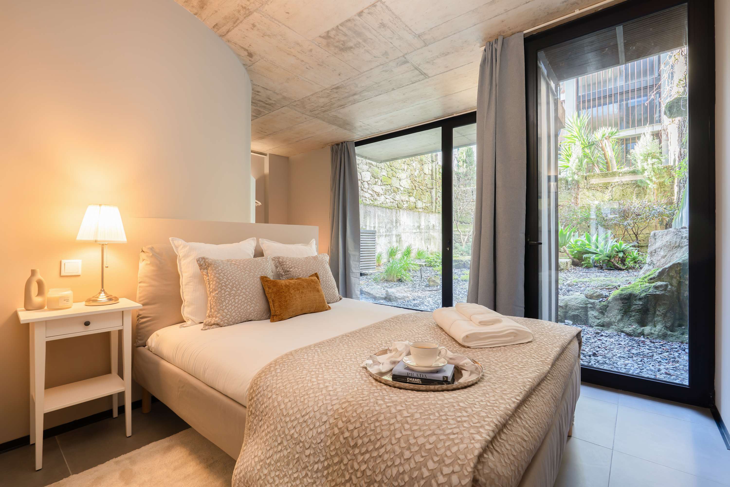 Modern & Cozy Flat with Terrace by HostWise