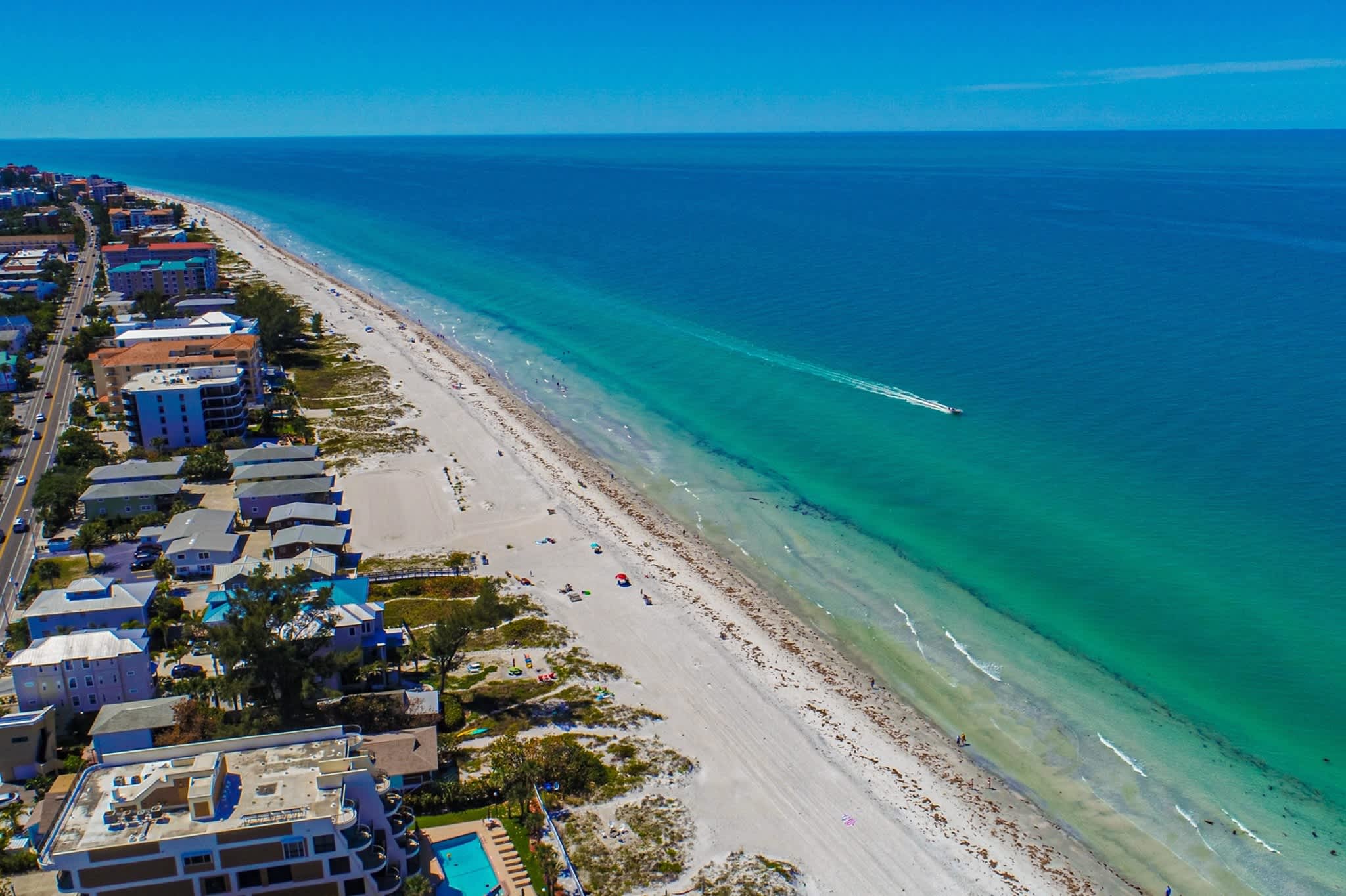Spacious and family friendly with pool dock and just steps to the beaches — Indian Shores, FL — vacation rental