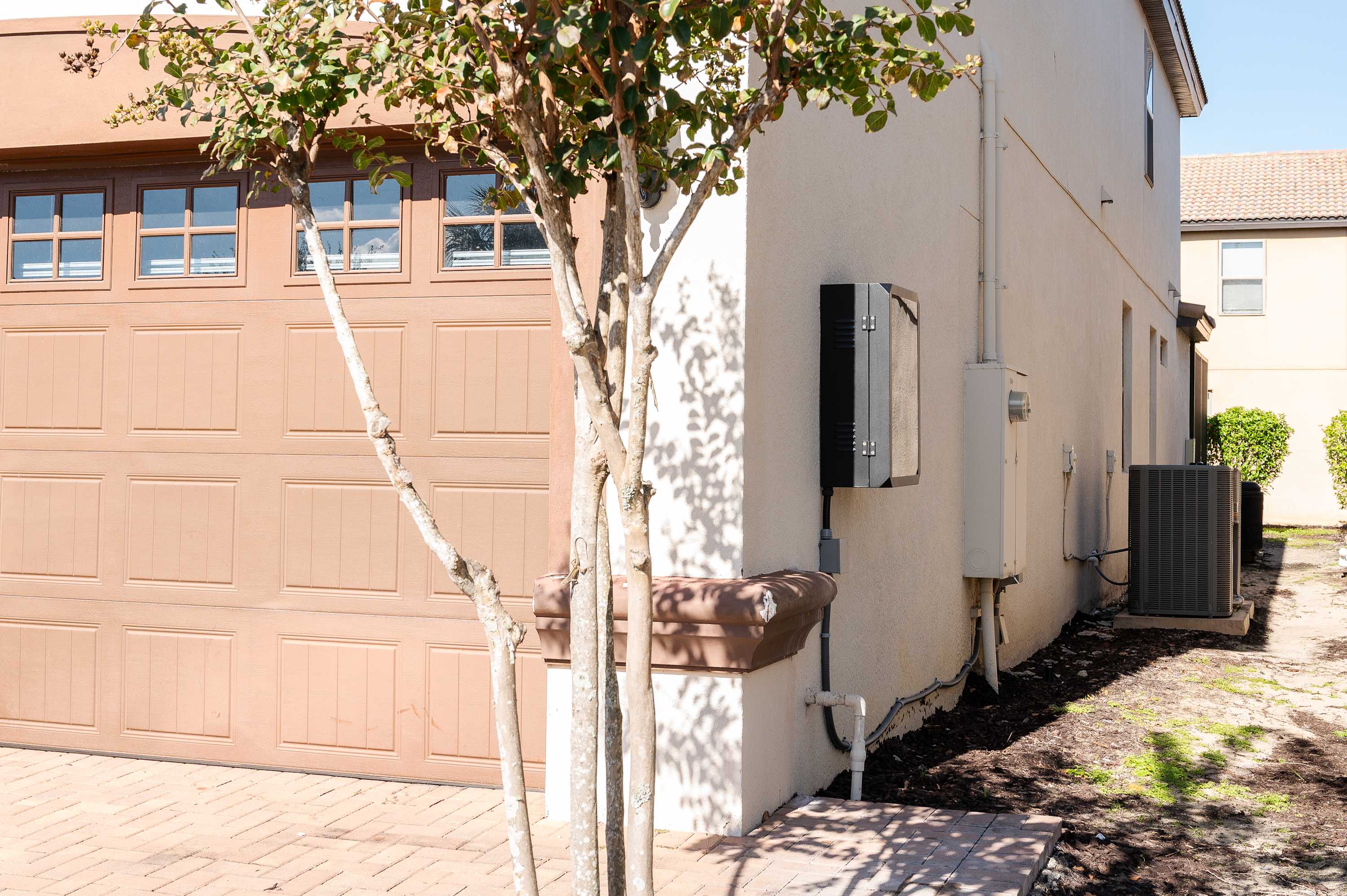 Spacious house w/private pool & water park access