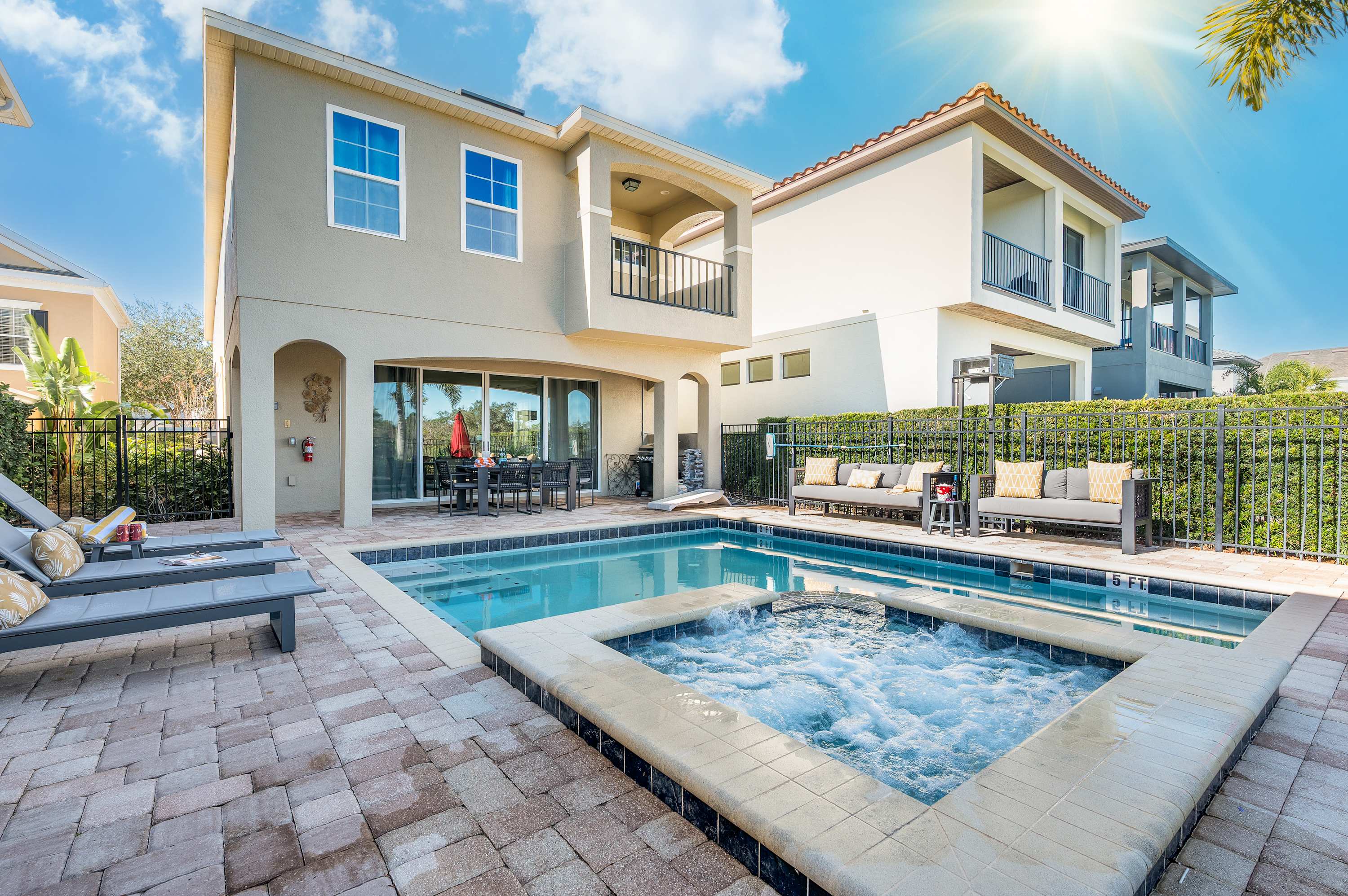 Villa w/heated pool & private theater