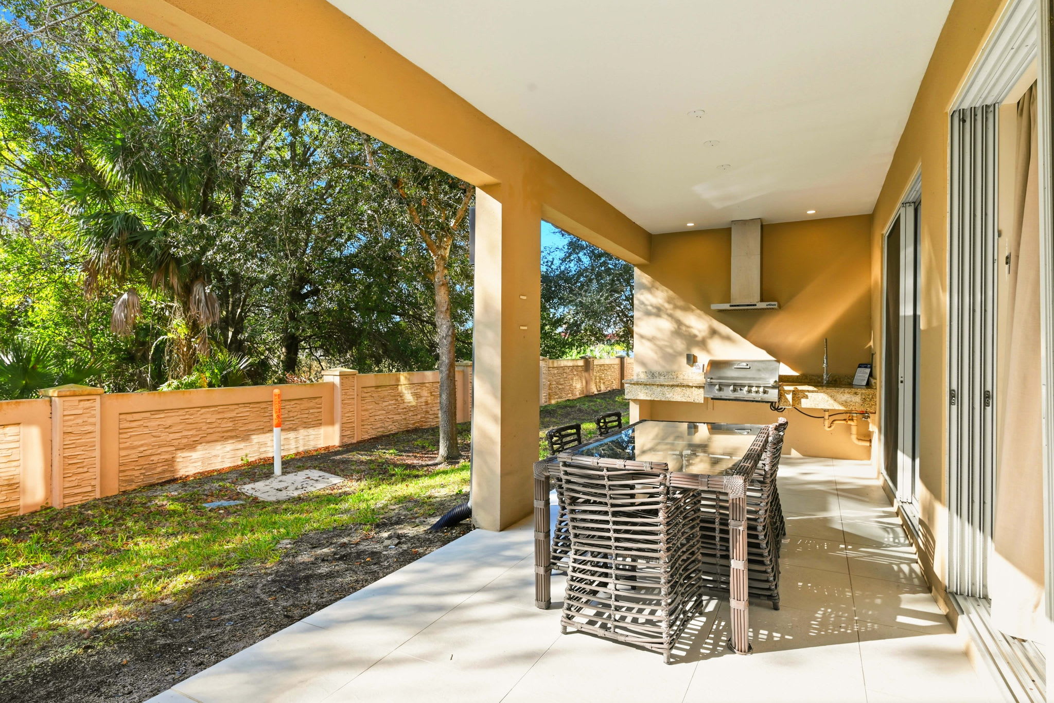 Two Story Resort Retreat Near Theme Parks