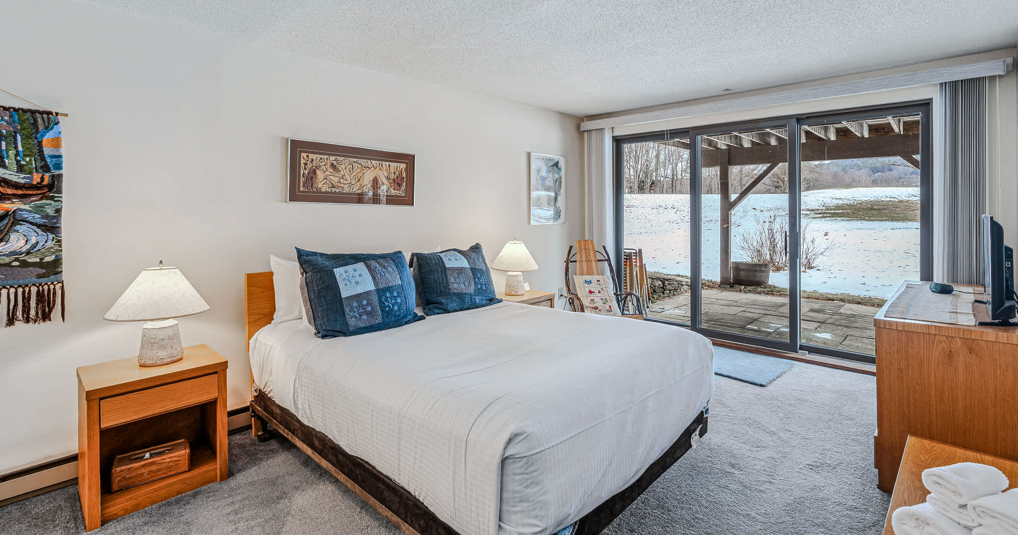 3BR Retreat, Fireplace & Deck, Club | Landmark 3C