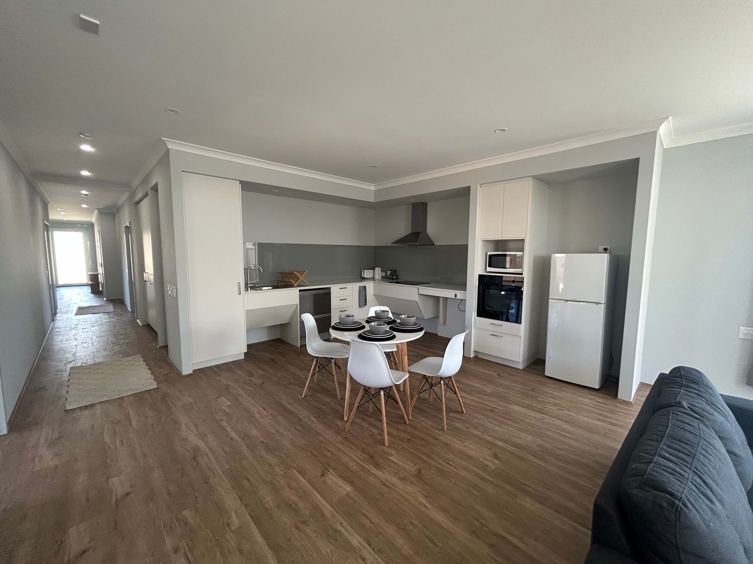 Spacious Karnup Home with 4 Bedrooms, Modern Kitchen & Private Parking