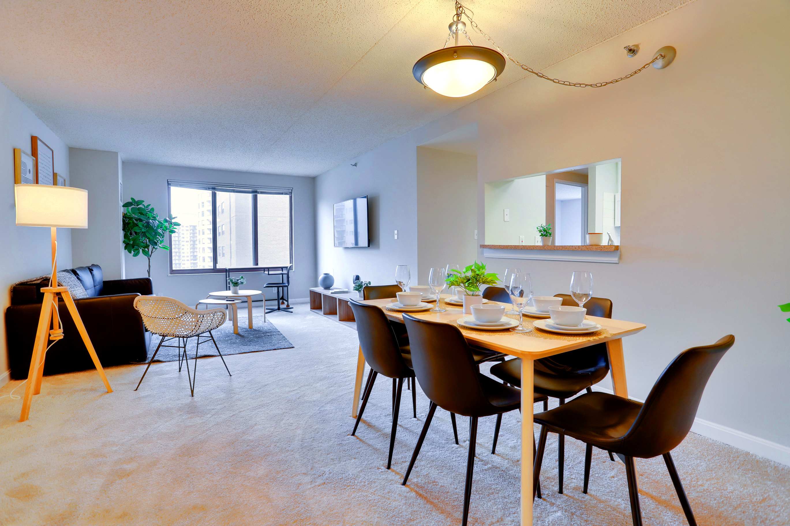 Comfortable Apt | Easy Access to D.C. | Gym