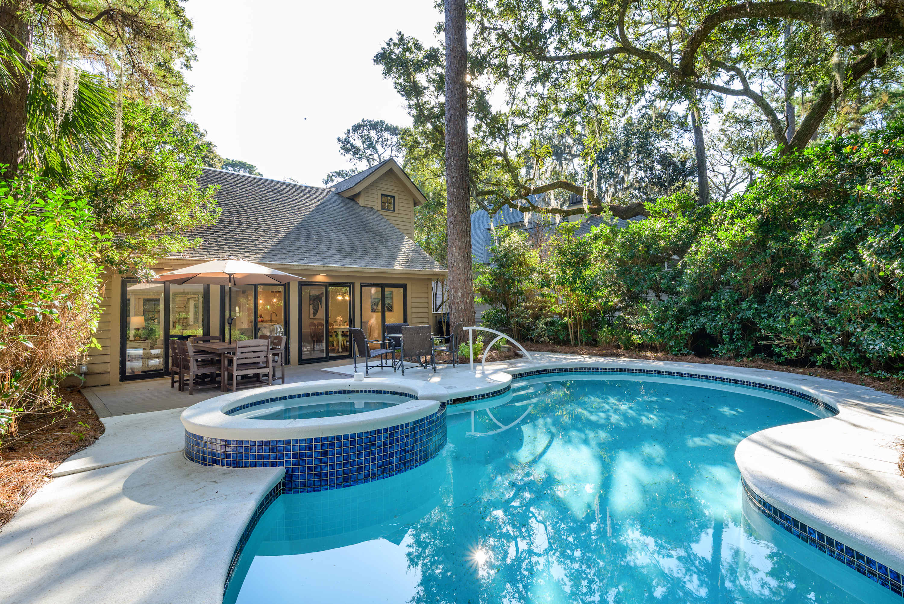 Sea Pines Treehouse with Marsh-Front Views & Large Deck — Sealoft