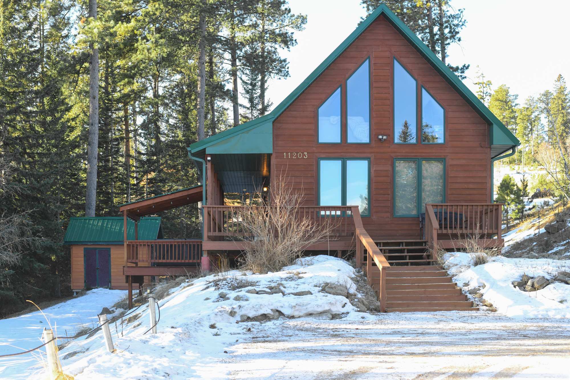 Hillside Hideaway - Charming Black Hills cabin in — Lead, SD — vacation rental