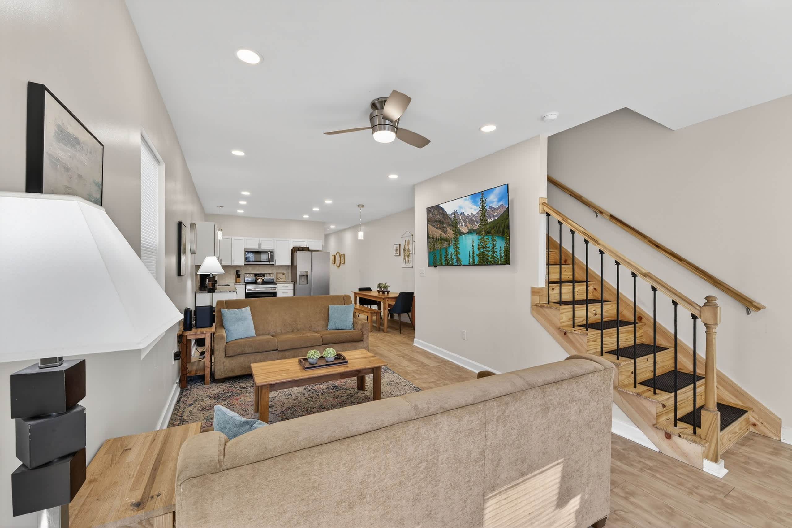Spacious Indy Retreat-entire Duplex Near Downtown - Indianapolis, IN