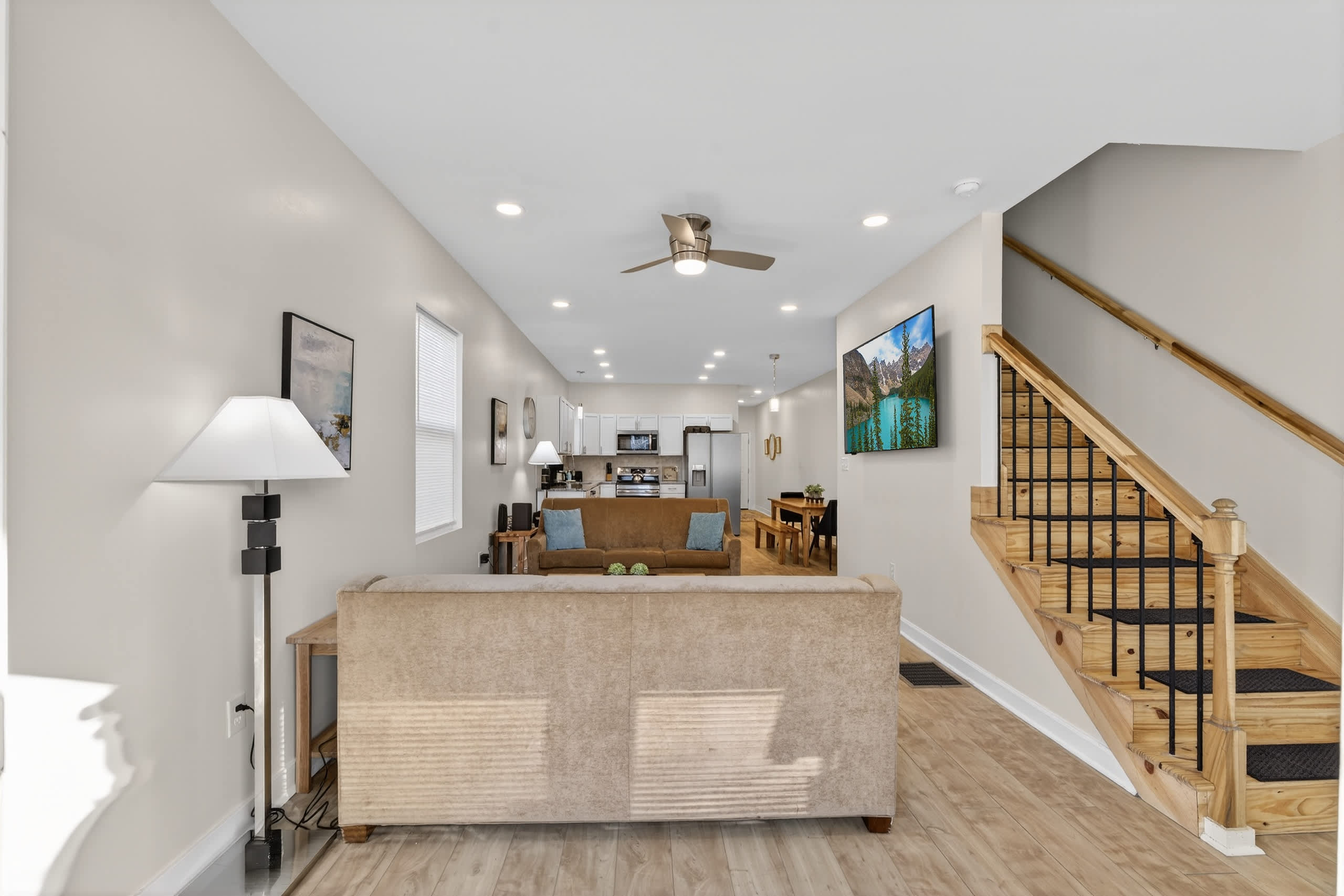 Near Downtown - Beville Ave Retreat - Indianapolis, IN