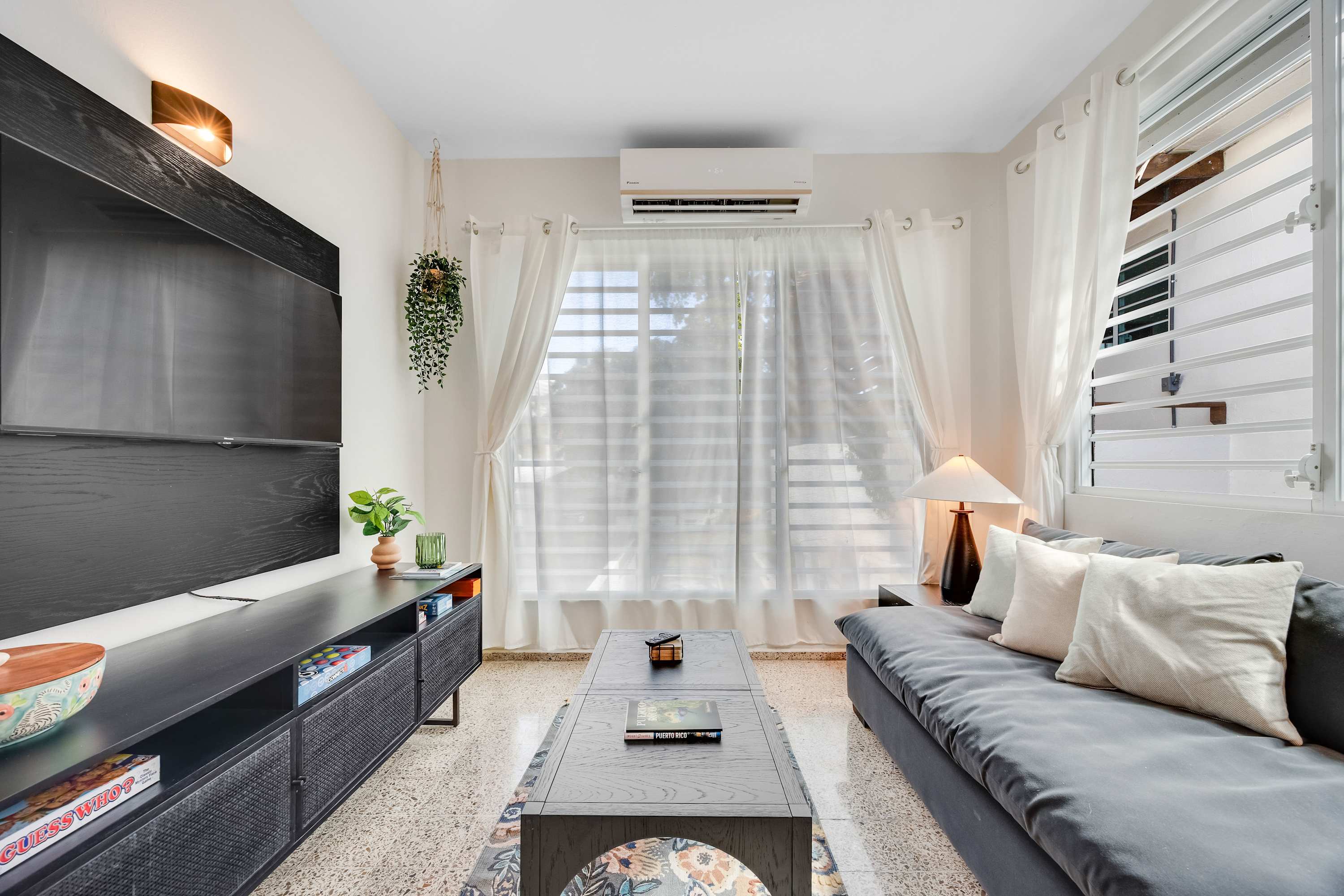 Luxury Condado | Walk to the Beach | Shared Pool