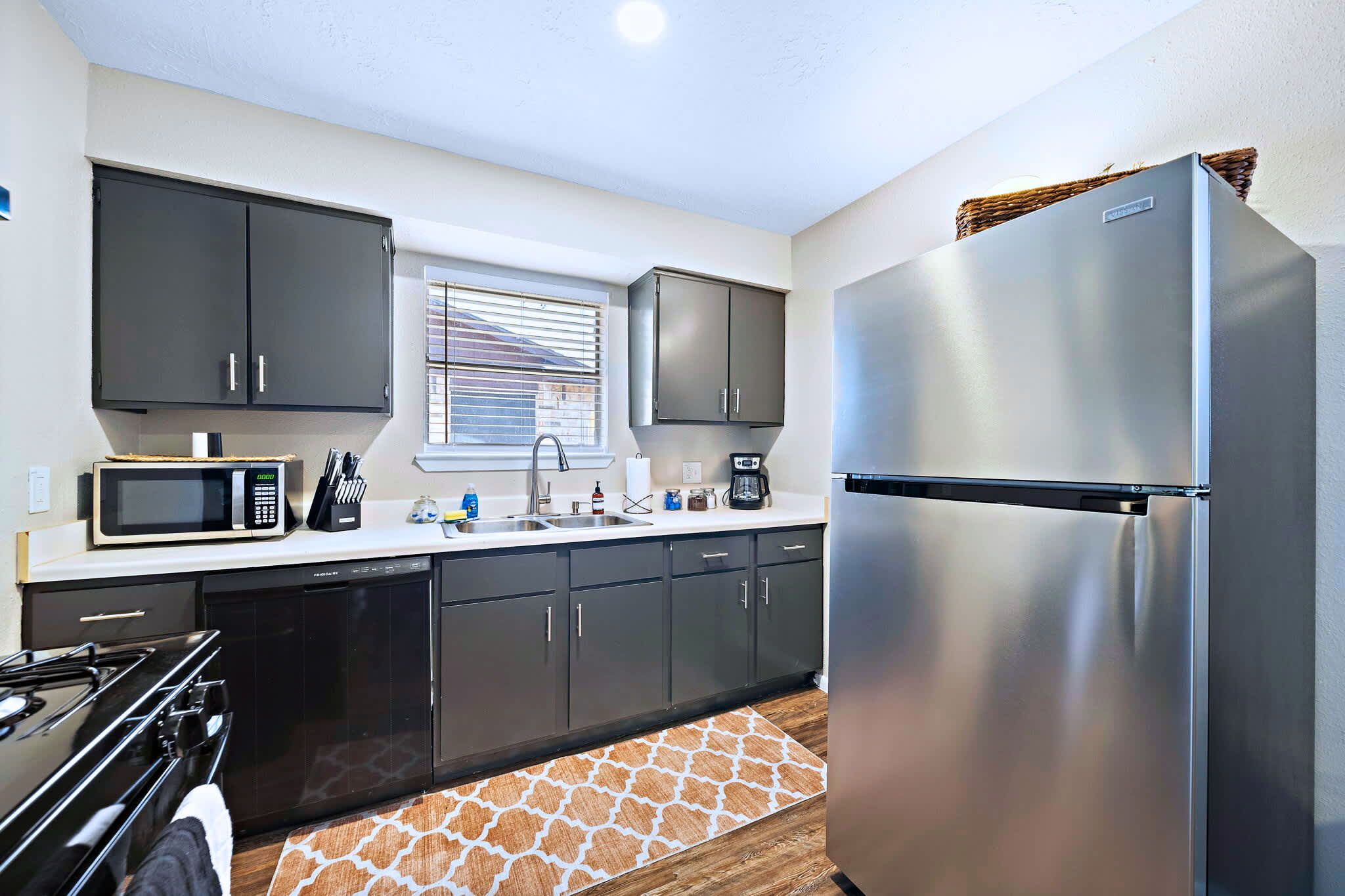 Stylish Family Home : Arcade | Kemah | Work Desk